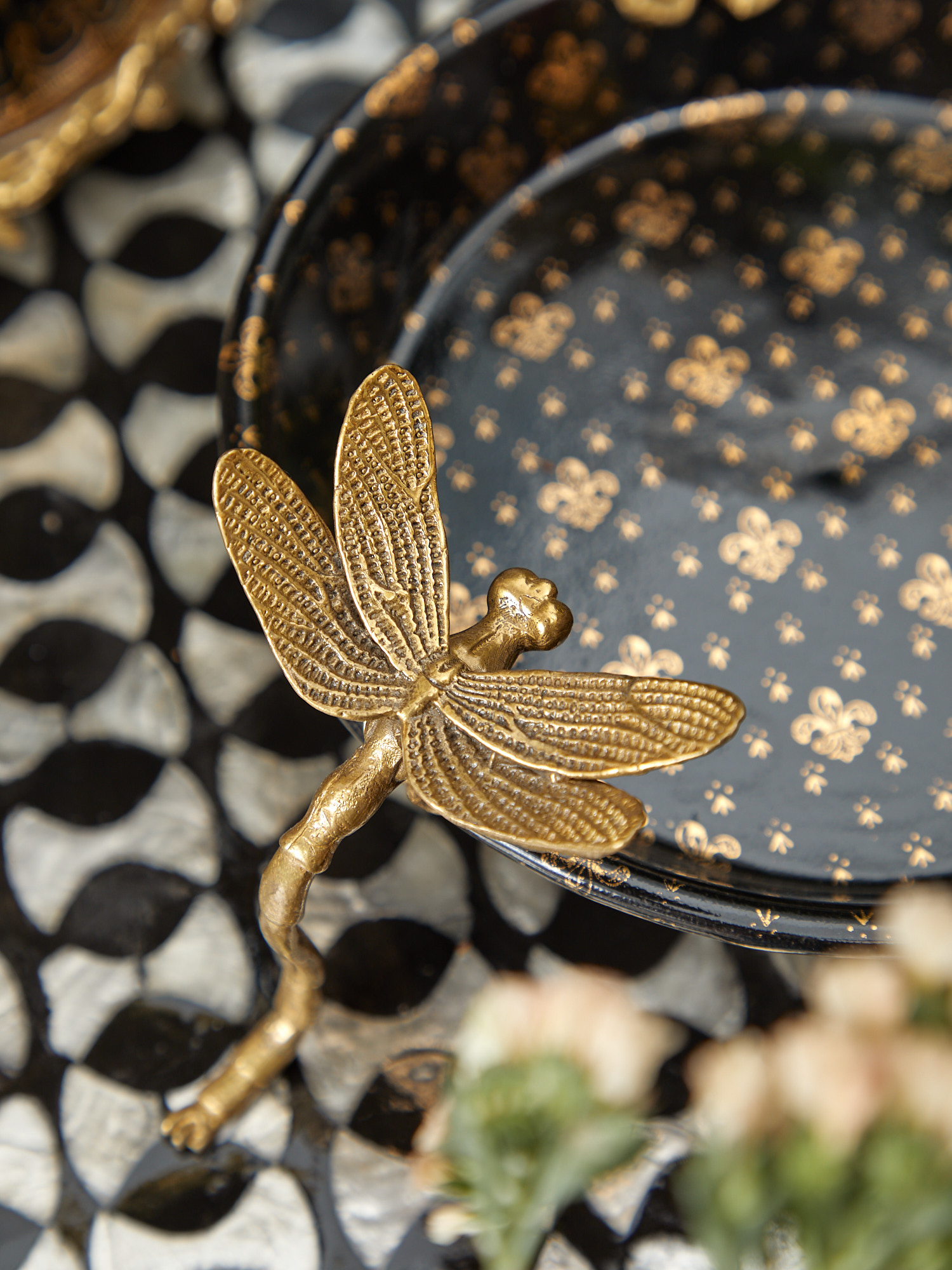 Блюдо со стрекозами Glasar 31G2574/C914HC/HBK1041