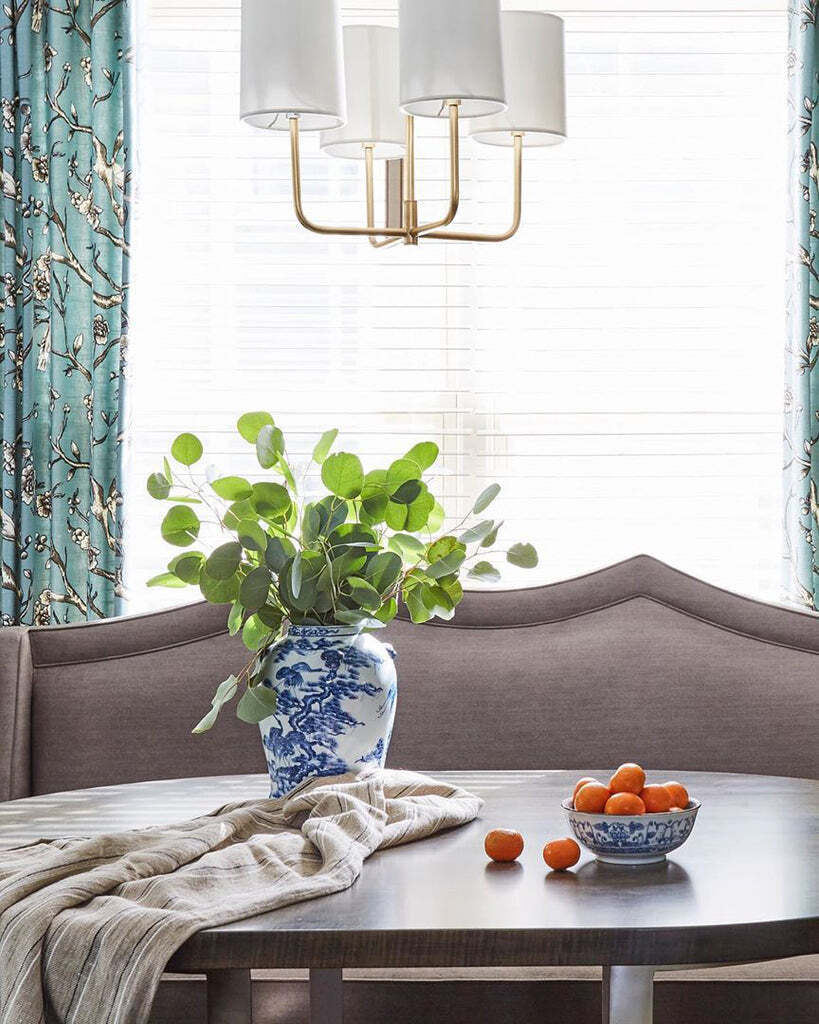 Люстра с четырьмя плафонами Кристен Louvre Home CL592