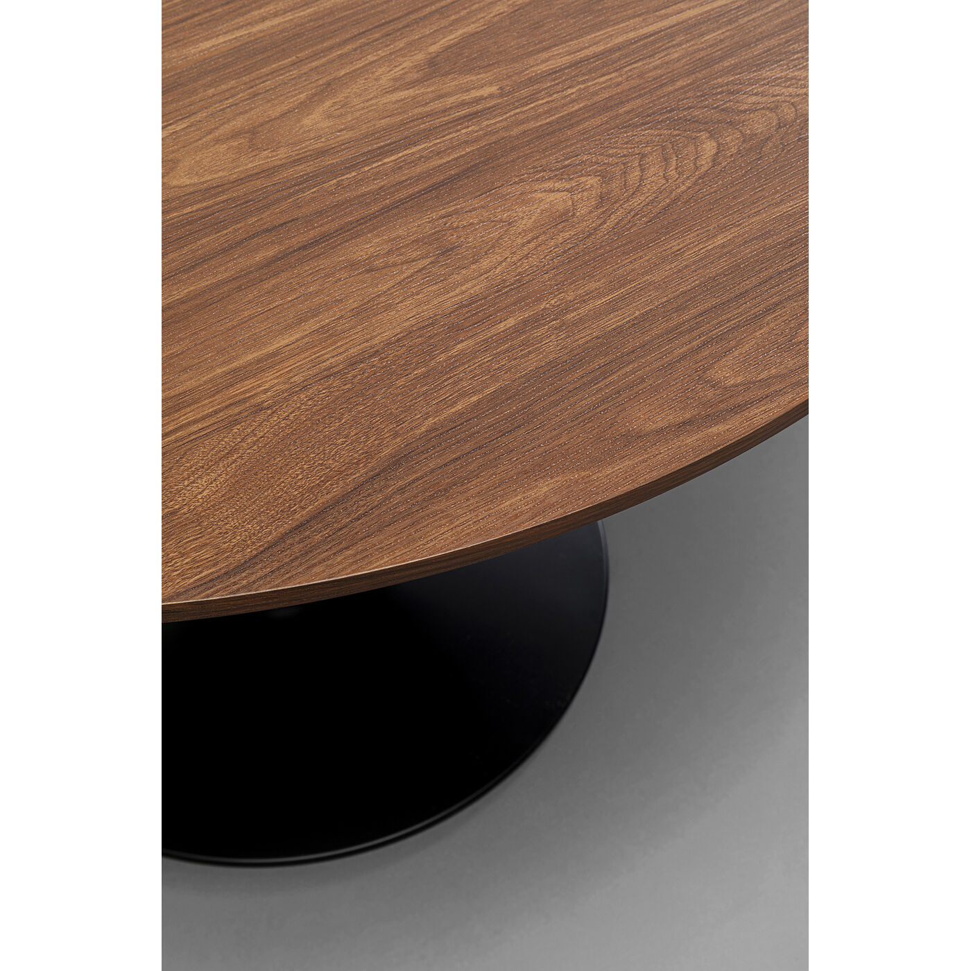 Стол кофейный Schickeria Walnut Black Ø110cm KARE 70492