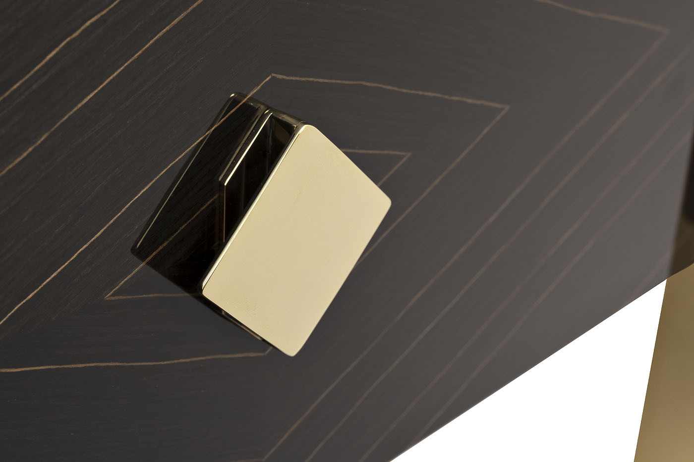 Тумбочка Golden Prism коричневая/золото Garda Decor 84HB-NS319U3