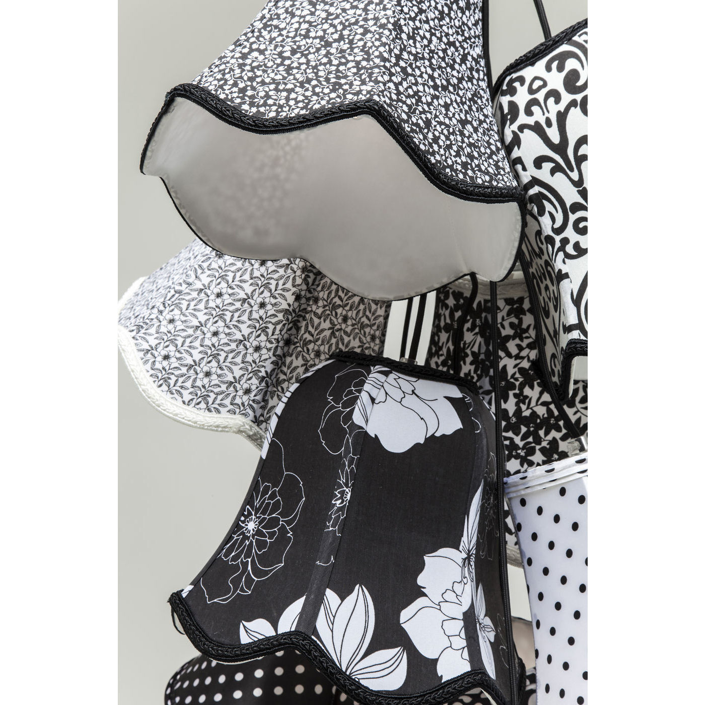 Люстра Saloon 37168 KARE