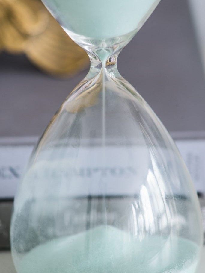 Декоративное изделие Песочные часы Glasar 73229-JADE