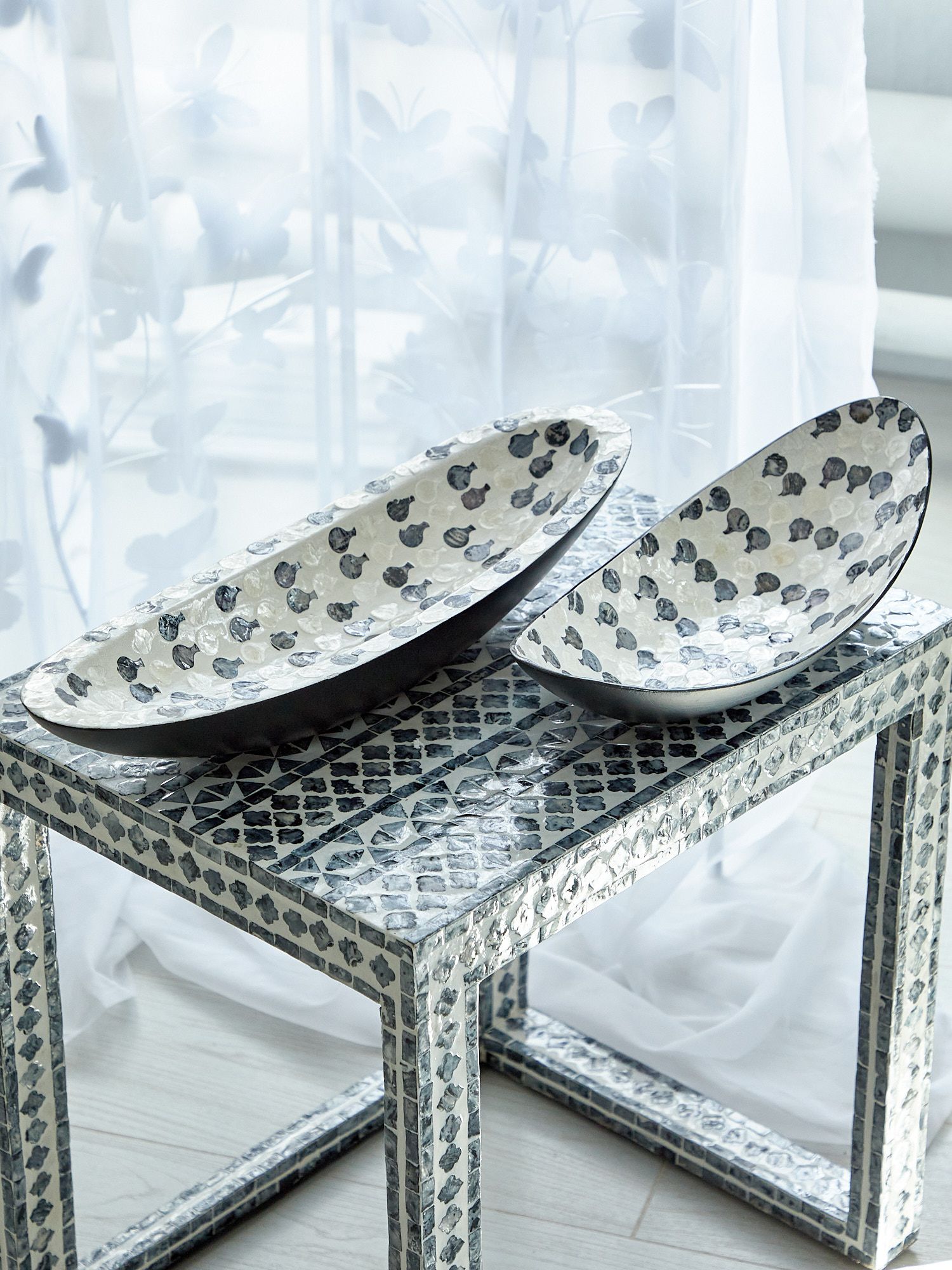 Блюдо декоративное с отделкой раковинами устриц Glasar 67-006