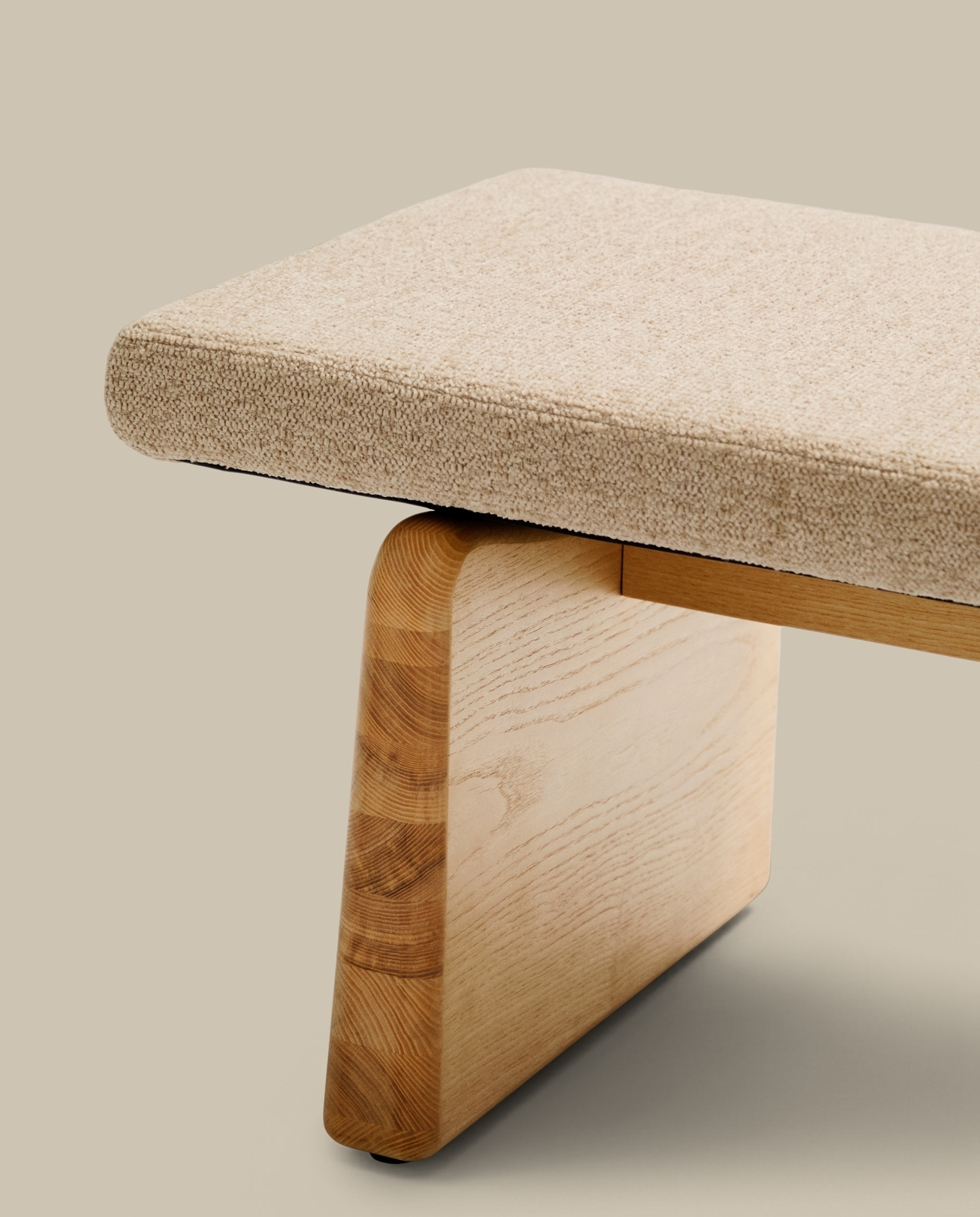 Скамейка Topaz из бежевого шенилла и 100% массива ясеня FSC в натуральной отделке, 150 см La Forma 210476