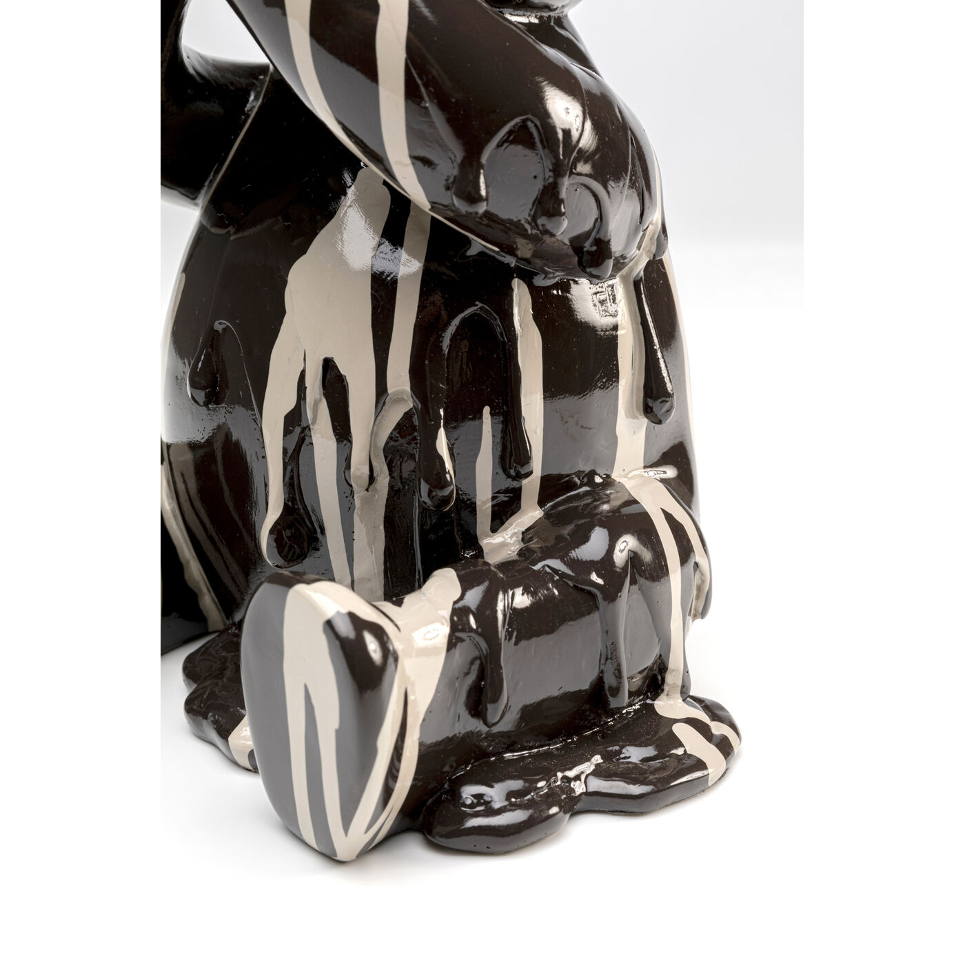 Фигура декоративная Sitting Gelato Bear Black 37cm KARE 58004