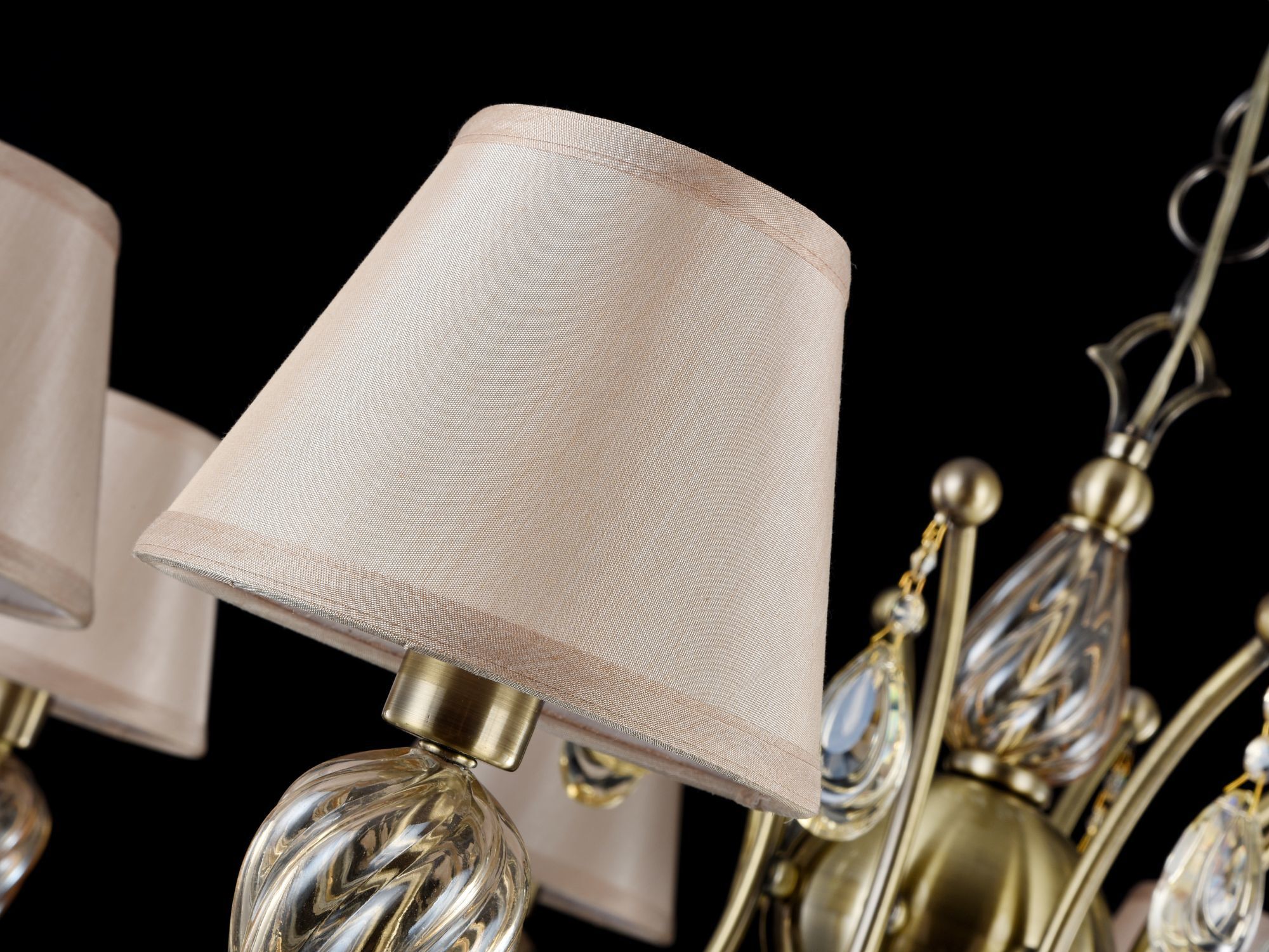 Люстра Maytoni RC855-PL-08-R