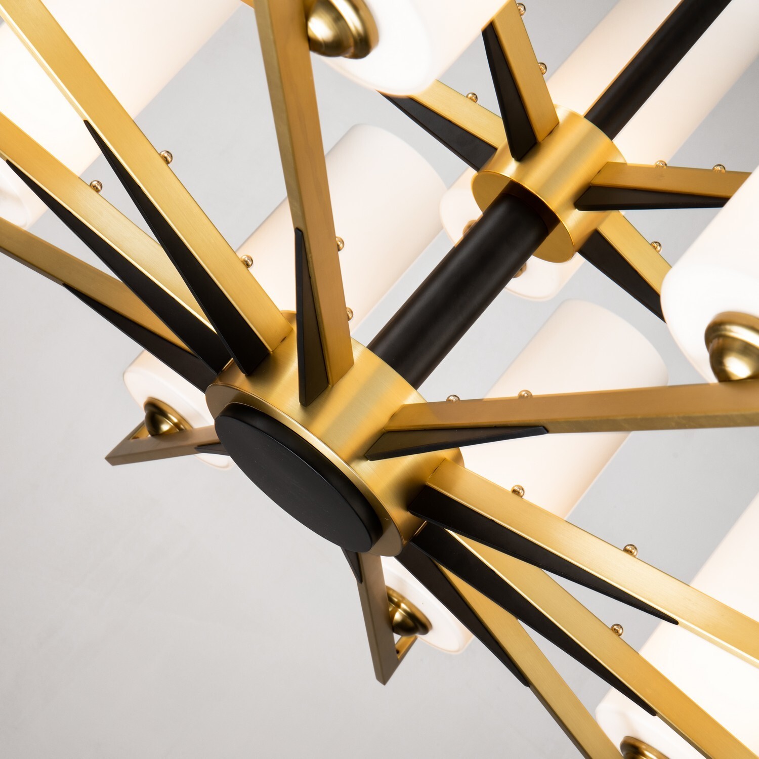 Люстра Favourite 2623-15P