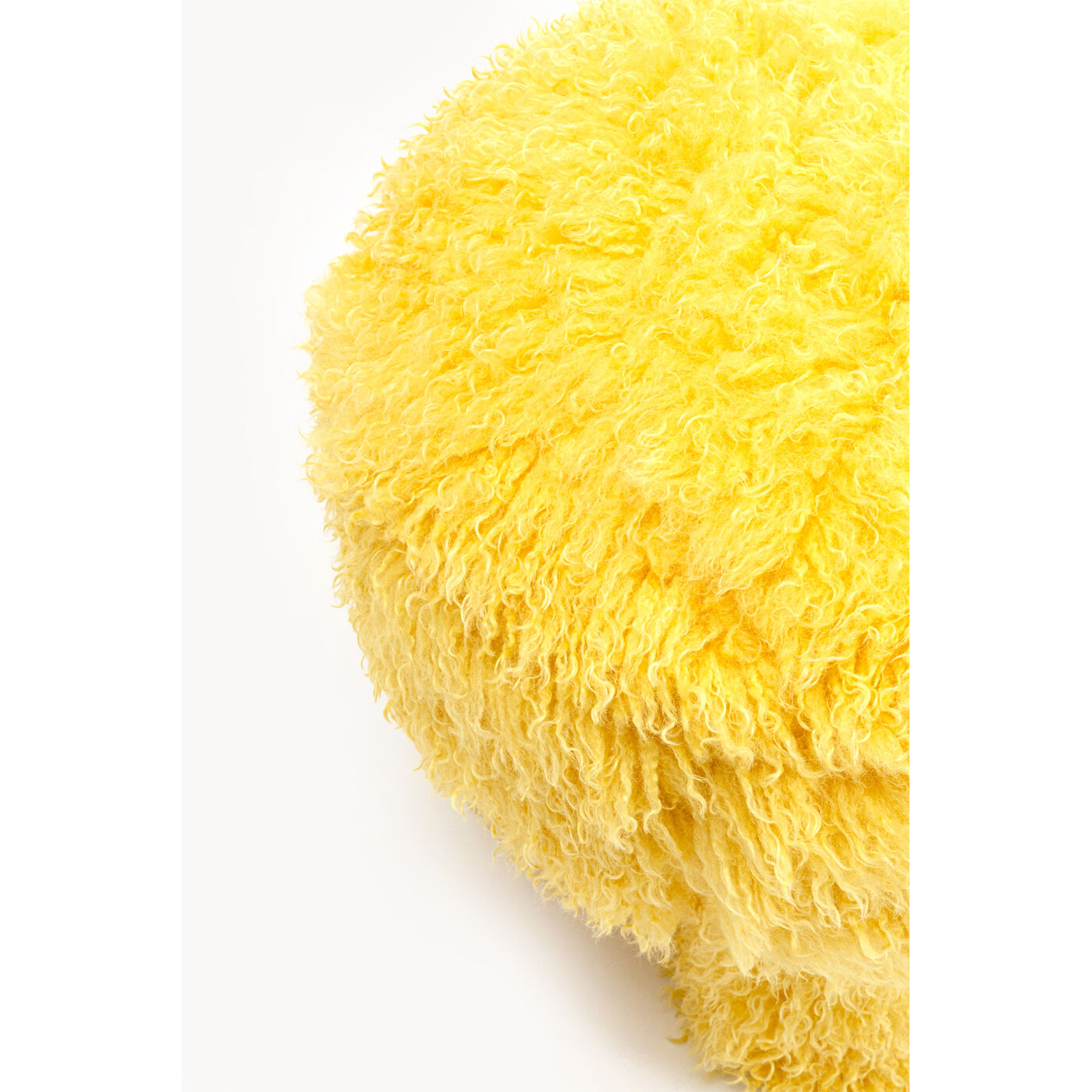 Пуф Plushy Yellow KARE 71128