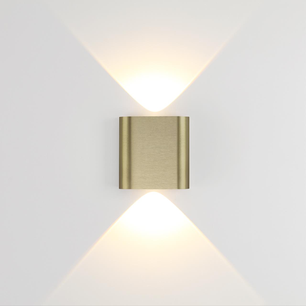 Настенный светильник Odeon Light 7107/2WL