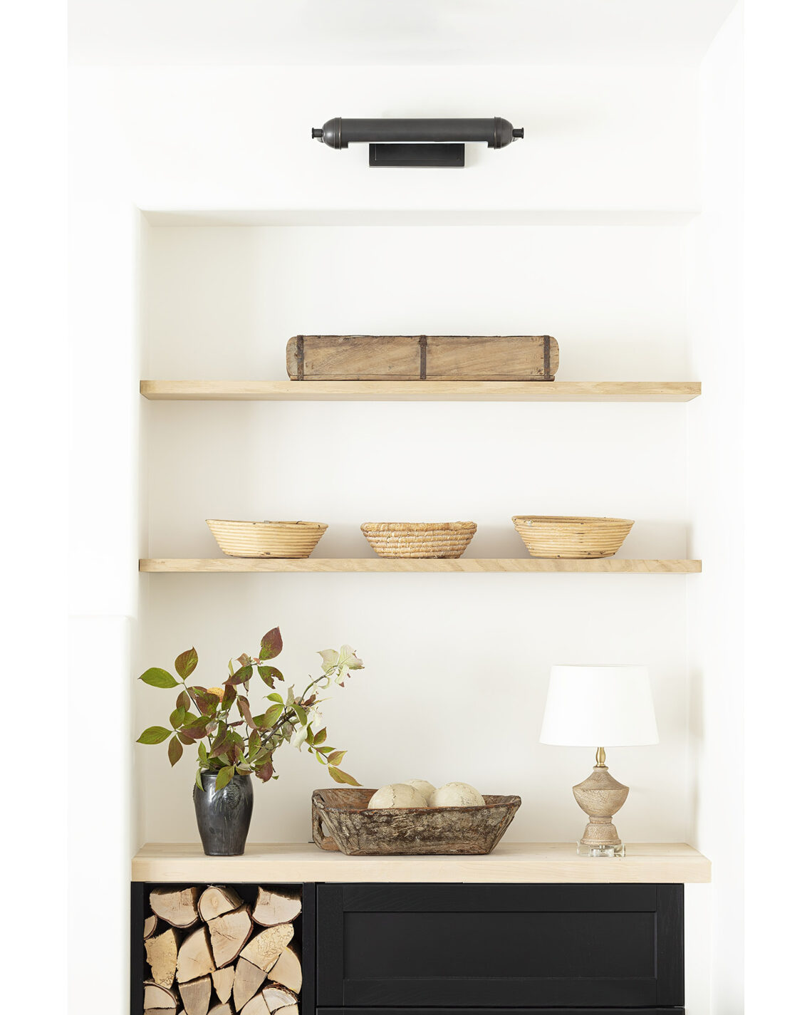 Деревянная настольная лампа Беатрикс Louvre Home JJ11092-1T