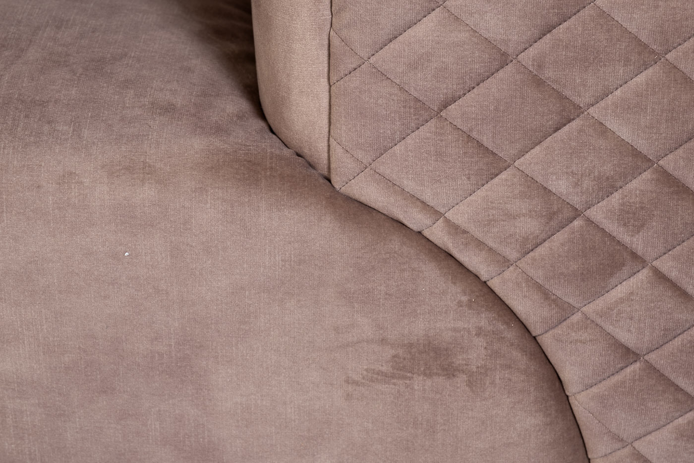 Диван двухместный велюровый бежевый Garda Decor 87YY-2047-2 BG