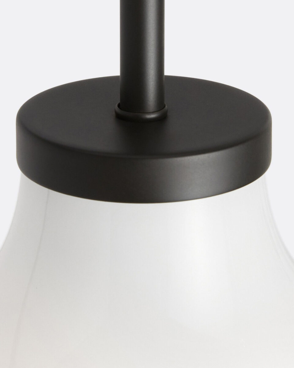 Чёрный подвесной светильник Эбигейл Louvre Home LHLPN040324XNP