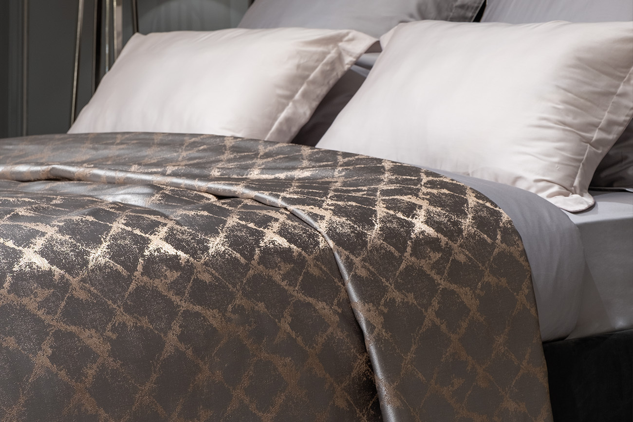 Покрывало TRENTO 260х260см серое Garda Decor 121GD-GAB1306-POKR SER