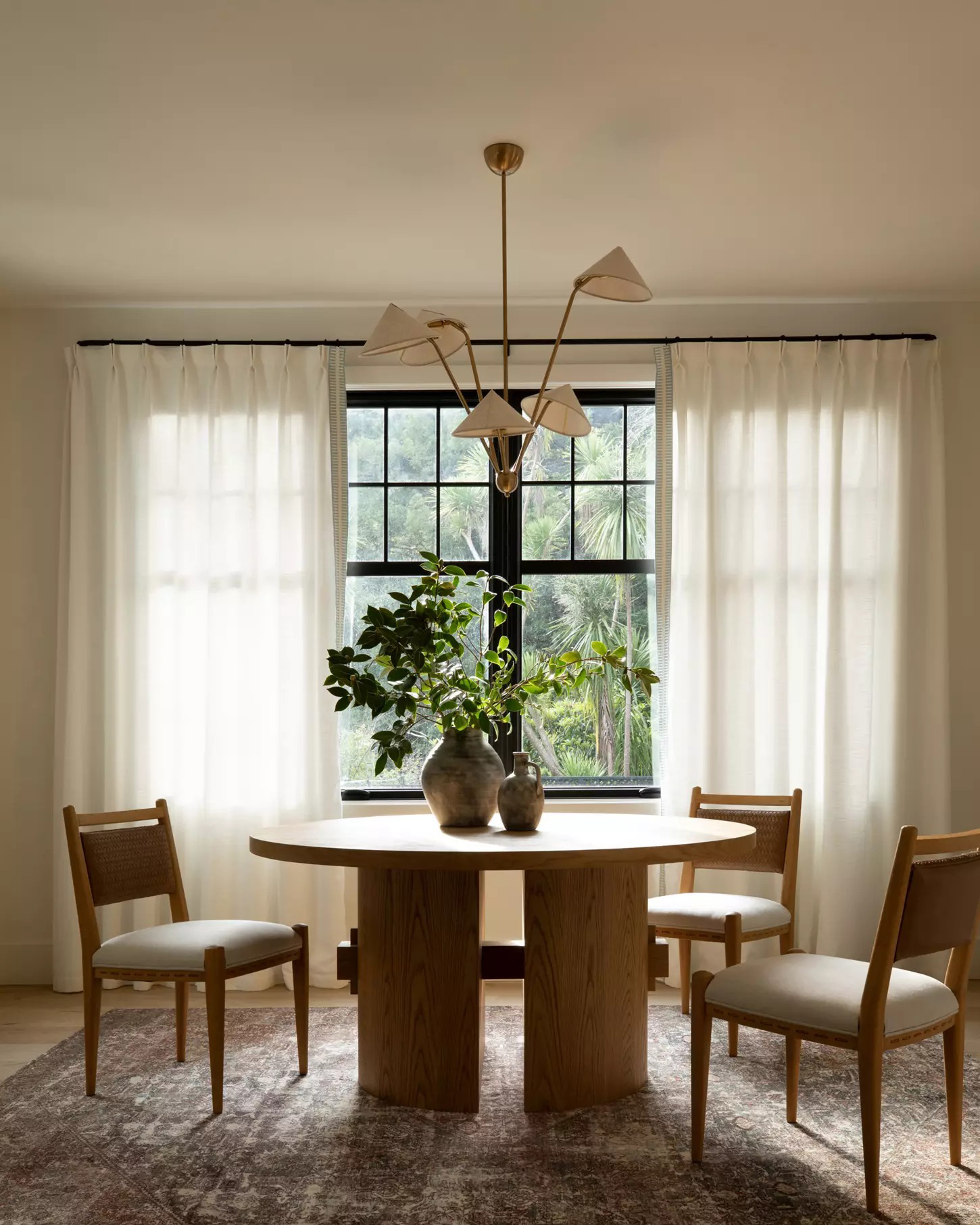 Люстра с пятью лампами Мантис Louvre Home LCH340325XNP