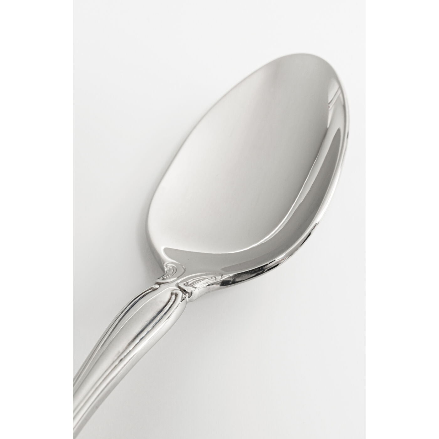 Набор столовых приборов Attina Silver (16/part) KARE 58210