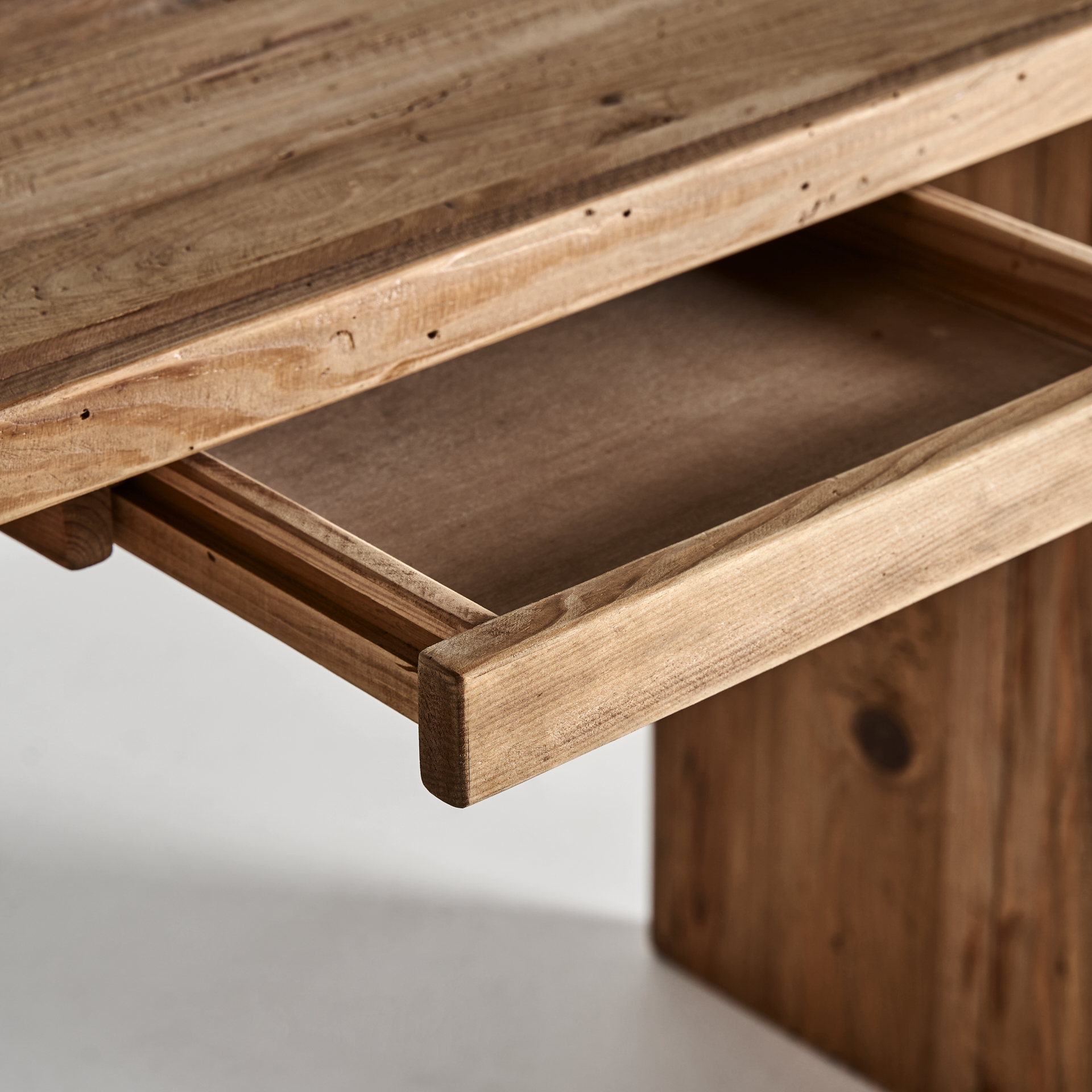 Письменный стол Crissey 33601 Vical