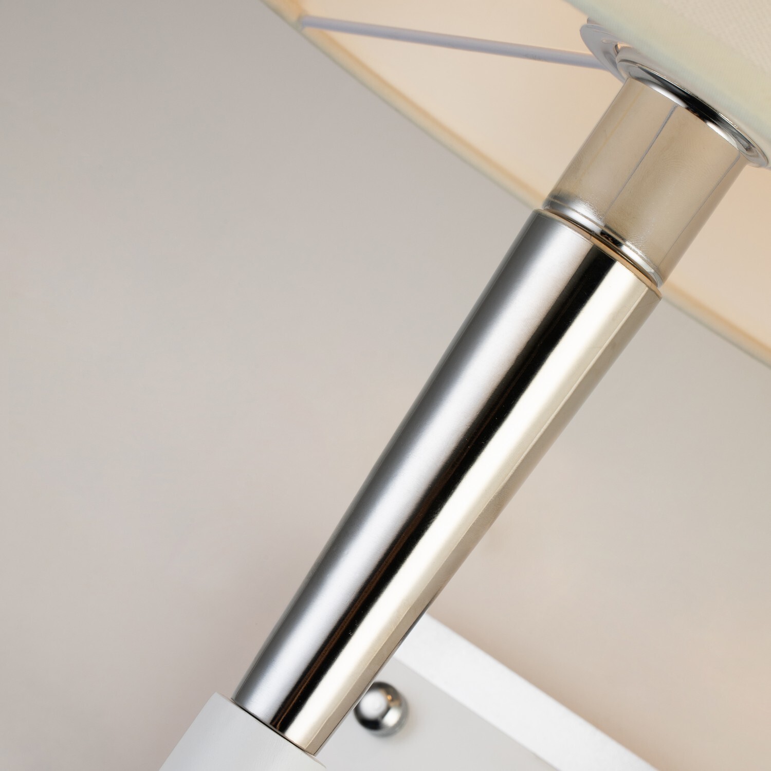 Настенный светильник Favourite 2709-1W