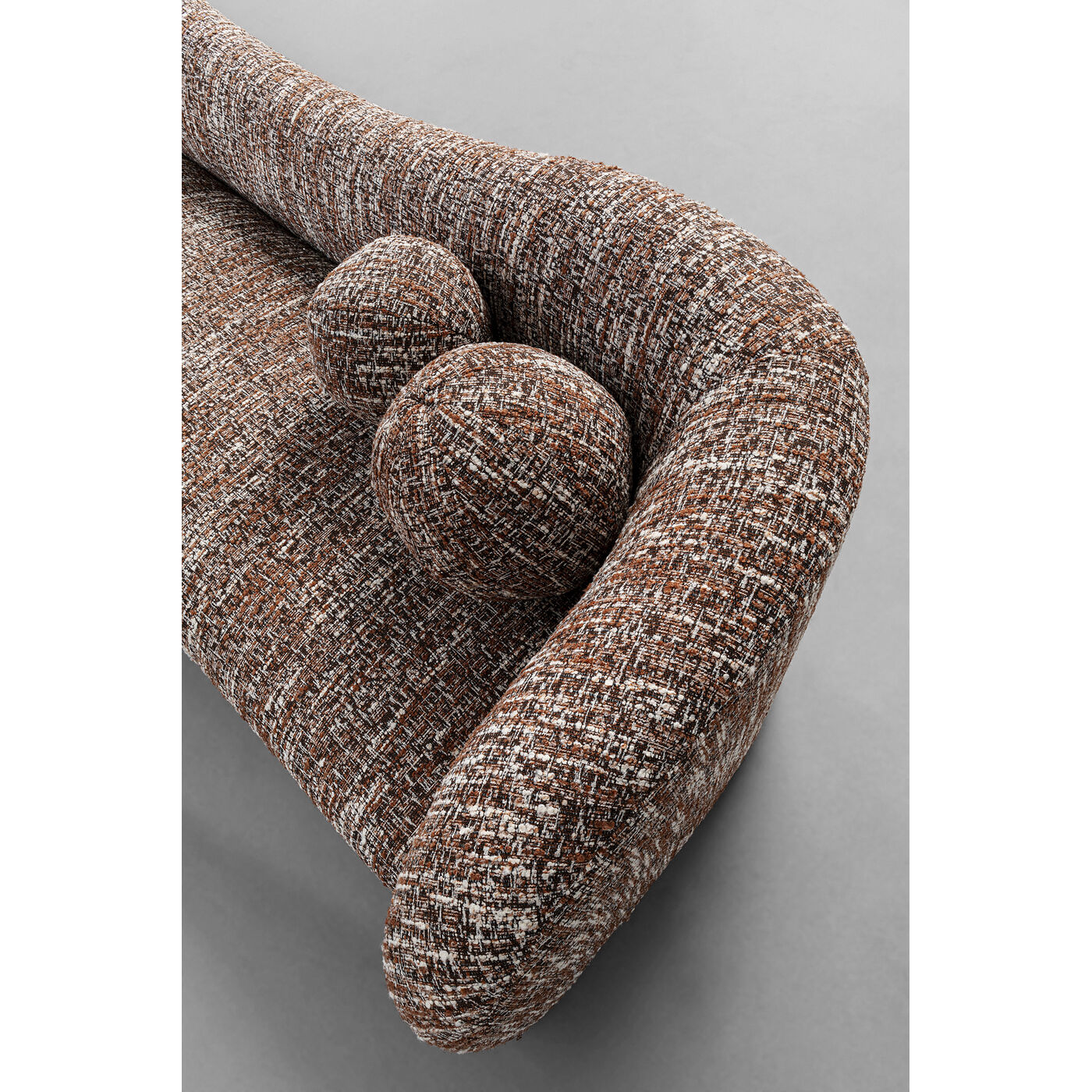 Диван трехместный Livia Melange Brown KARE 87912