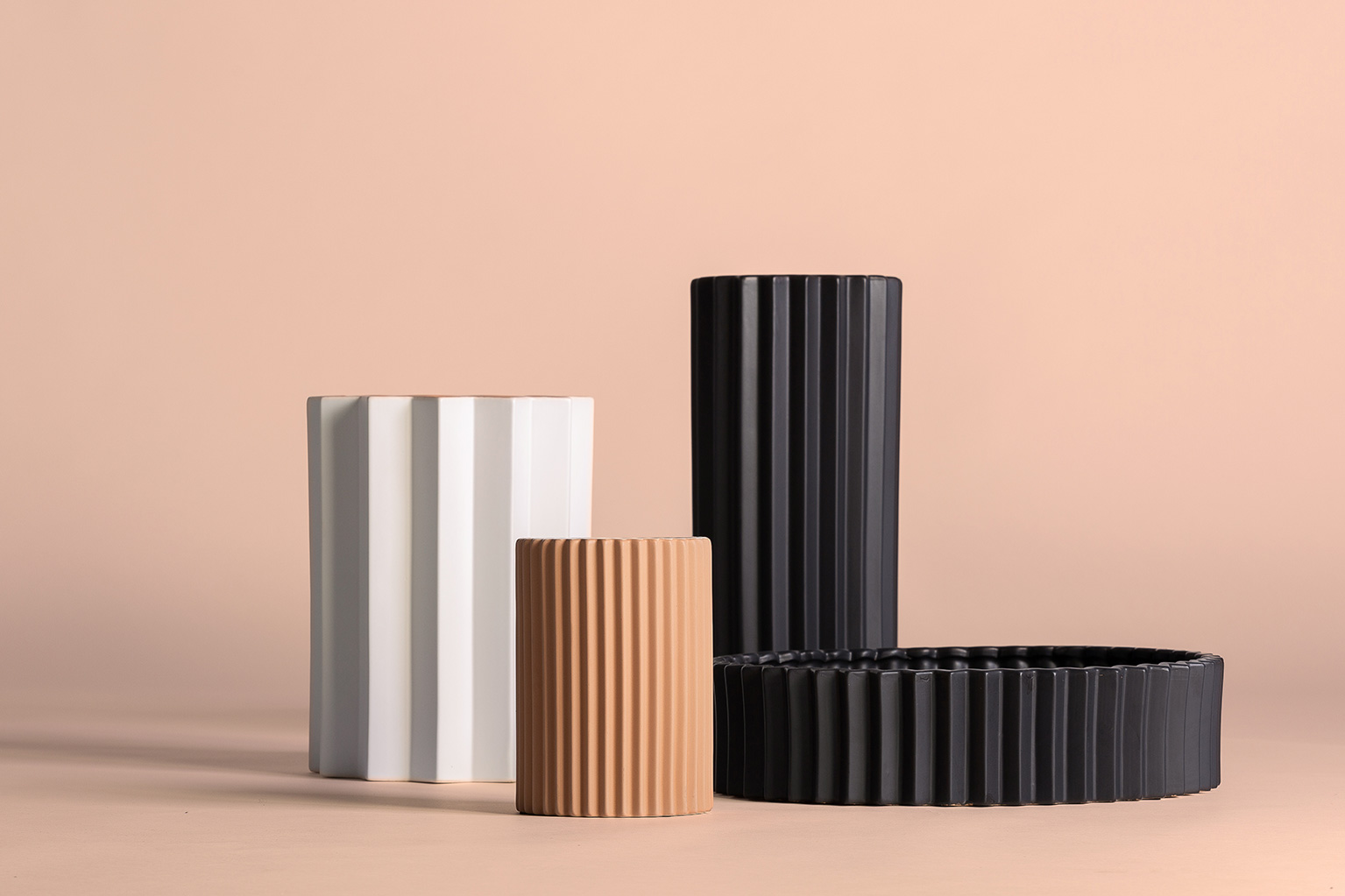 Ваза Plisse Stone белая Vical