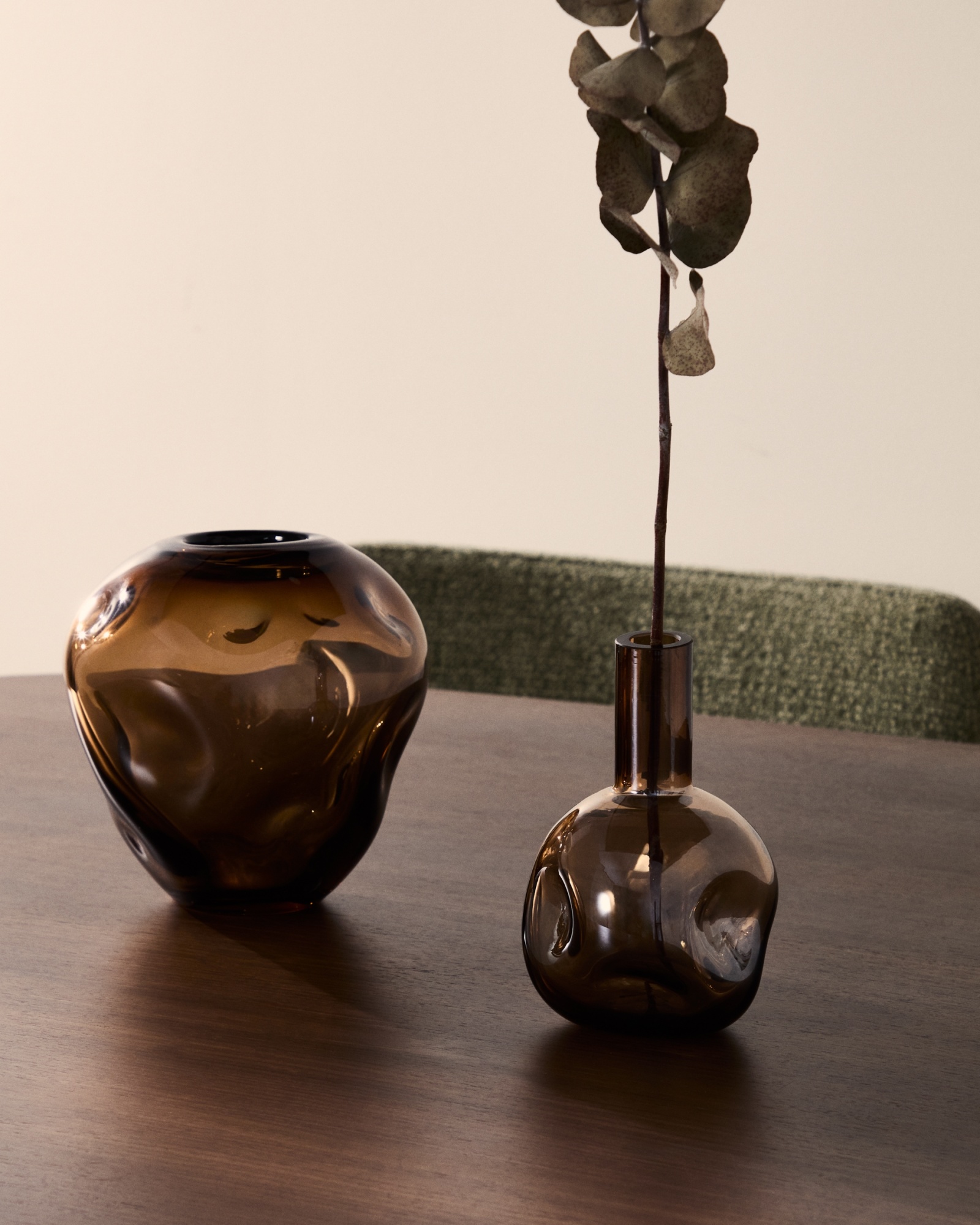 Ваза Olivet из коричневого стекла 30 см La Forma (ex Julia Grup)