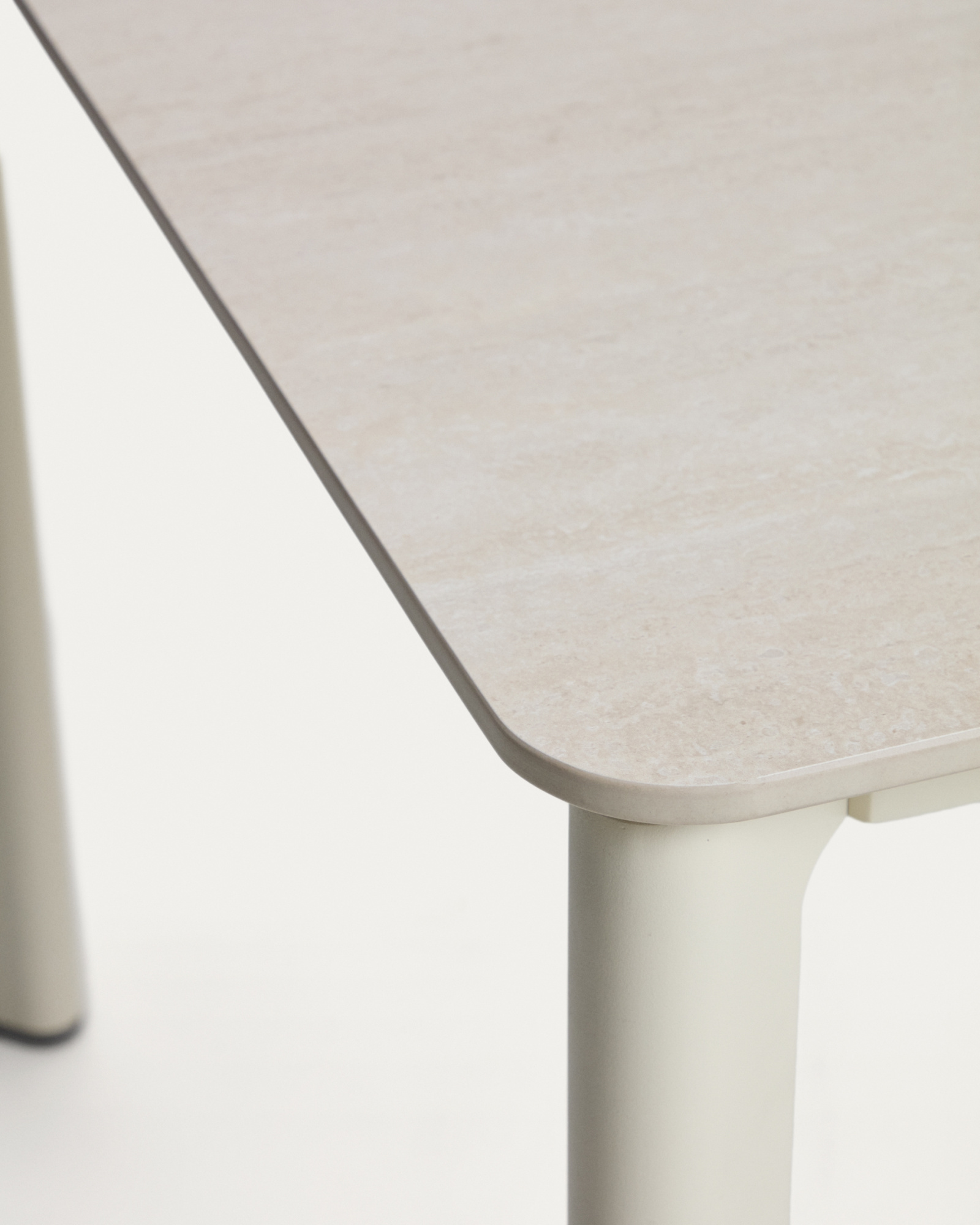 Уличный стол Anafi с бежевой столешницей из спеченного камня, 220 x 100 см La Forma 482165