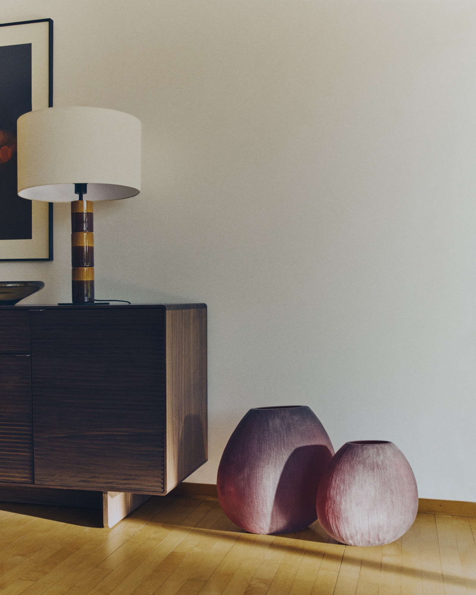 Ваза из бордового стекла Rovena 43,5 см La Forma (ex Julia Grup)