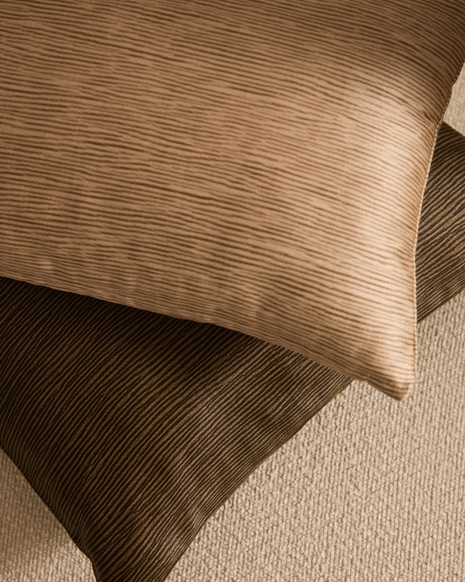 Чехол для подушки Mirca зеленый с фактурной отделкой 50 x 30 см La Forma (ex Julia Grup)