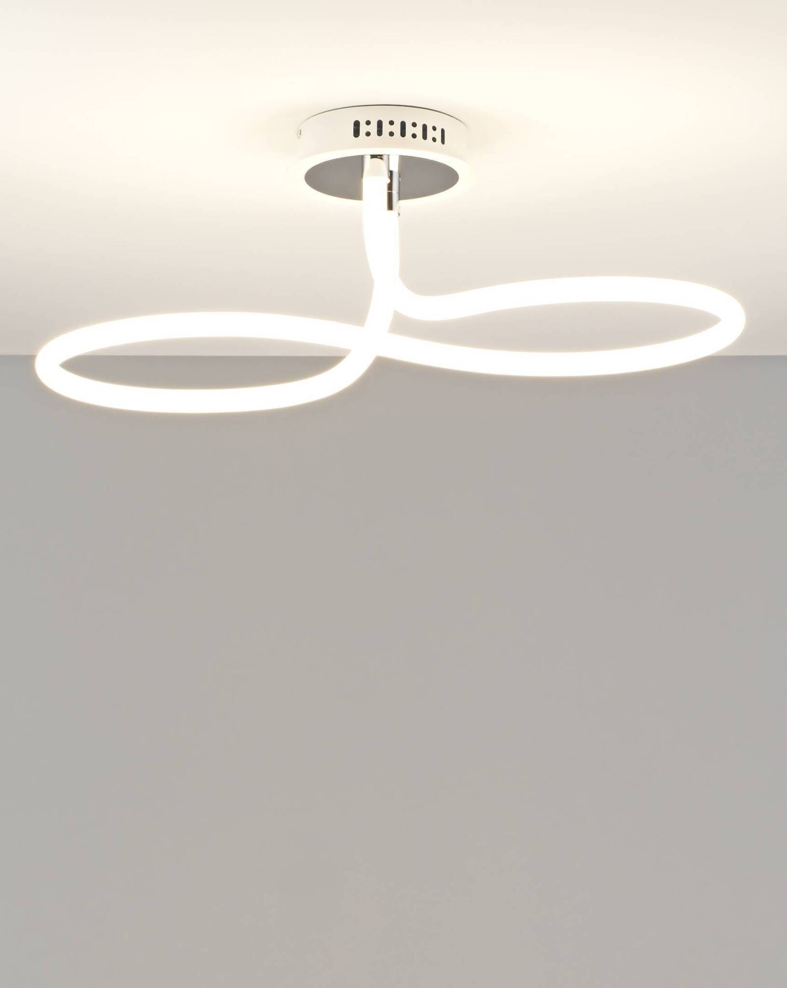 Светодиодная потолочная люстра Moderli V2913-CL Lama LED 59W