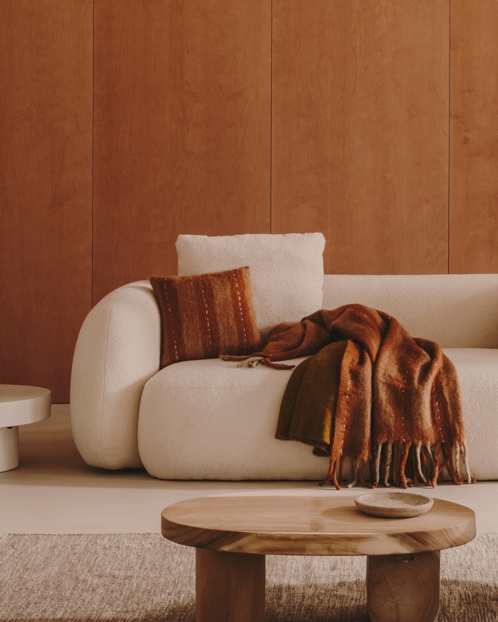 Martina Подушка из необработанной ткани букле 47 x 36 см La Forma (ex Julia Grup)