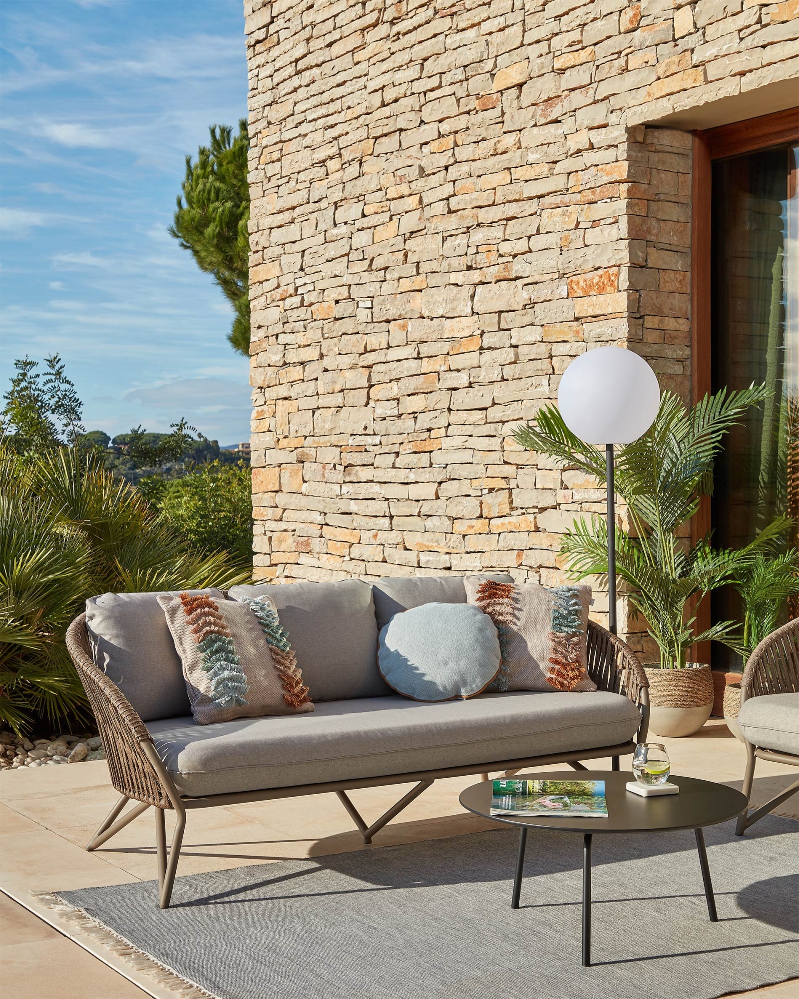 Диван 3х местный Branzie коричневый La Forma (ex Julia Grup)