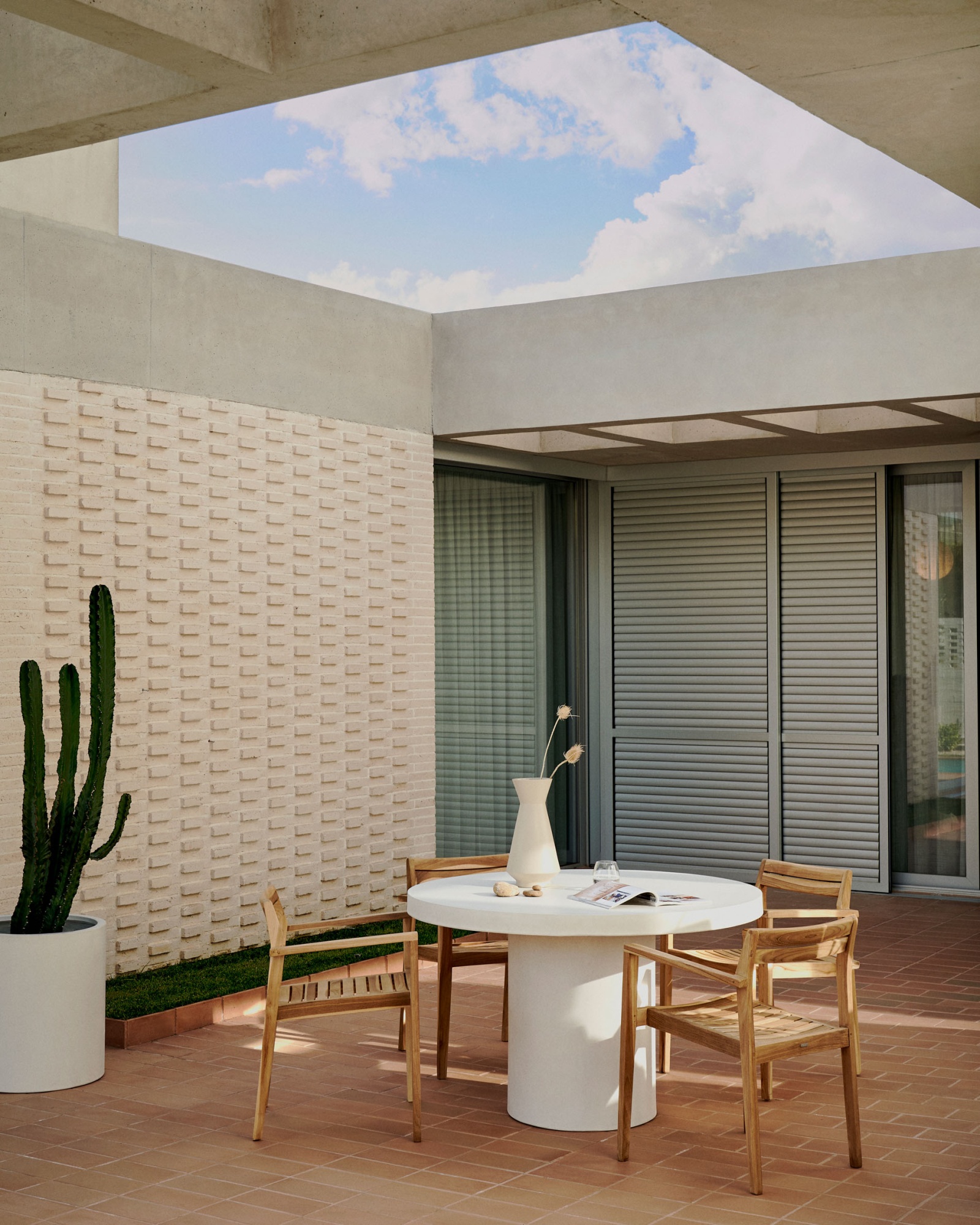 Victoire Садовый стул из массива тикового дерева La Forma (ex Julia Grup)