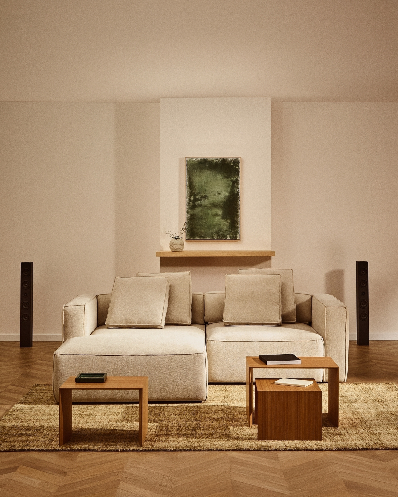 Диван-кровать Marela бежевый шенилл 3-местный с кушеткой слева 236 см La Forma 447765