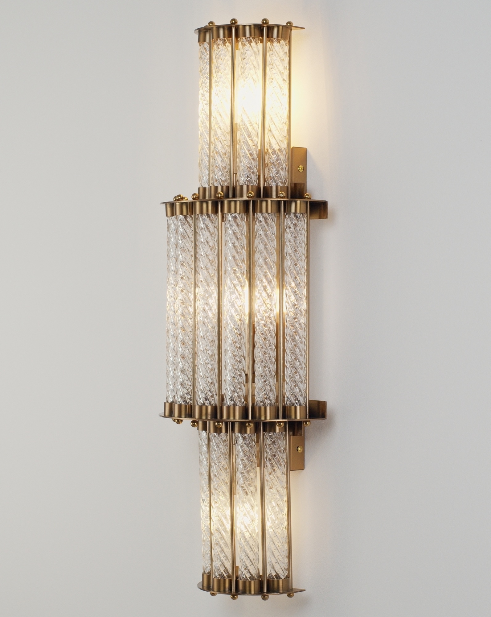 Светильник настенный Moderli V10264-3W Crumbly