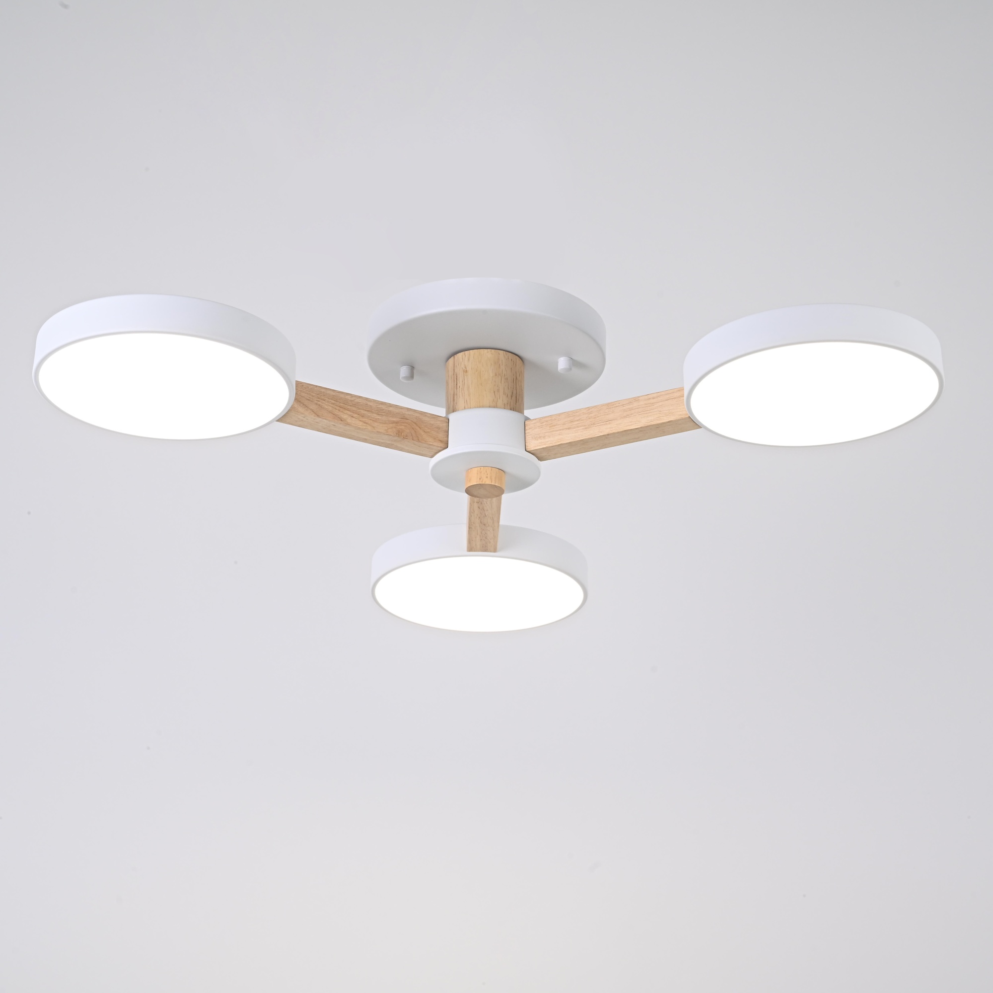 Потолочная люстра TURNA 3 White by ImperiumLoft