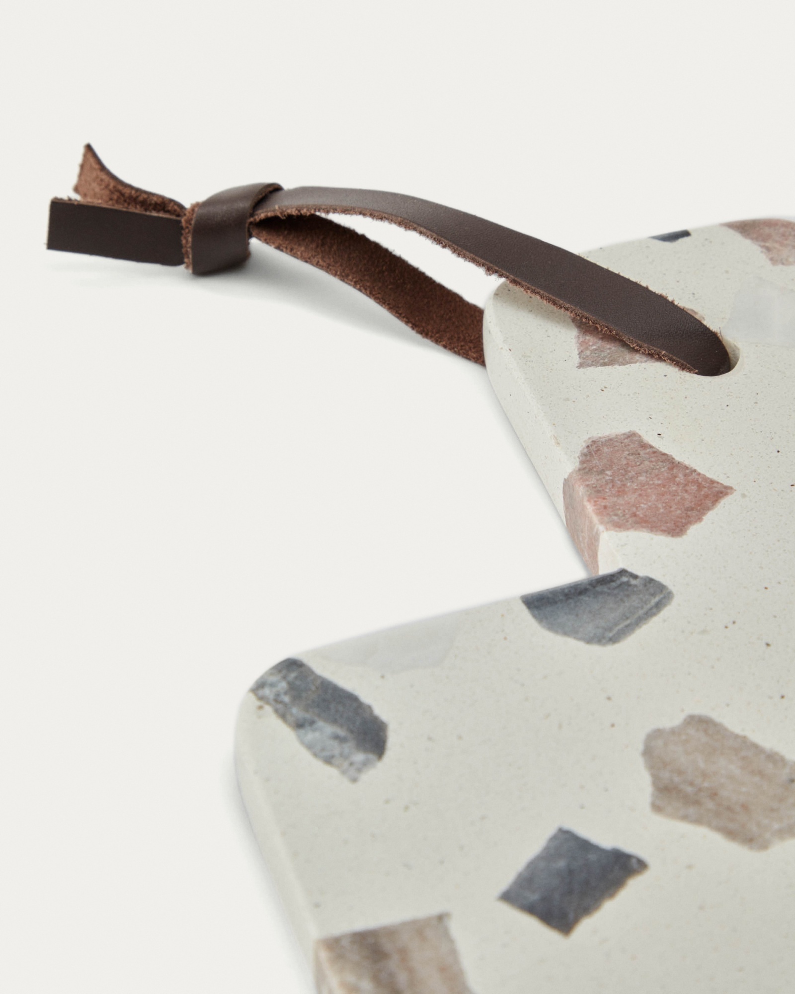 Temira Сервировочная доска из терраццо и дерева La Forma (ex Julia Grup)