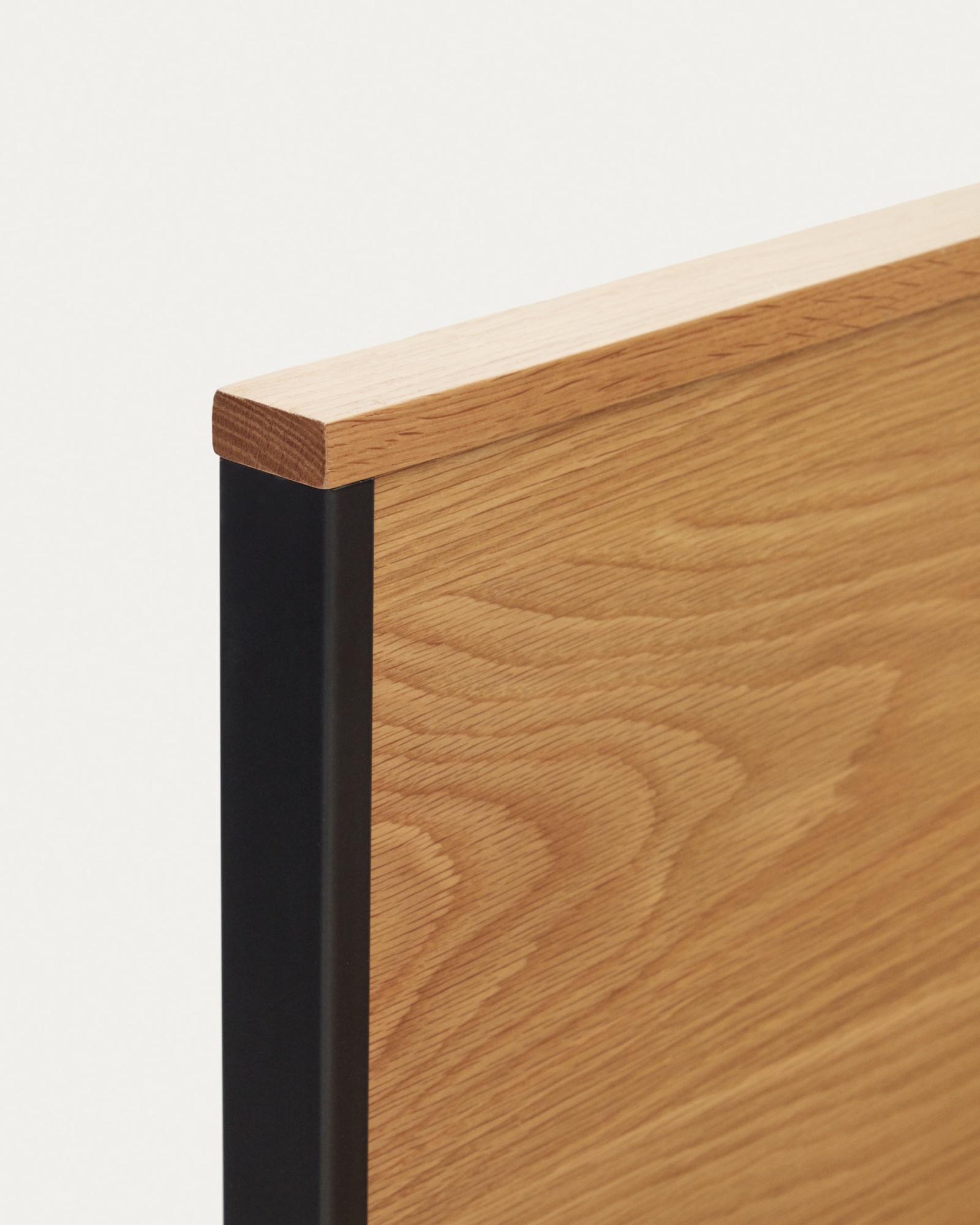 Taiana Изголовье из шпона дуба со стальными ножками 160 см La Forma (ex Julia Grup)