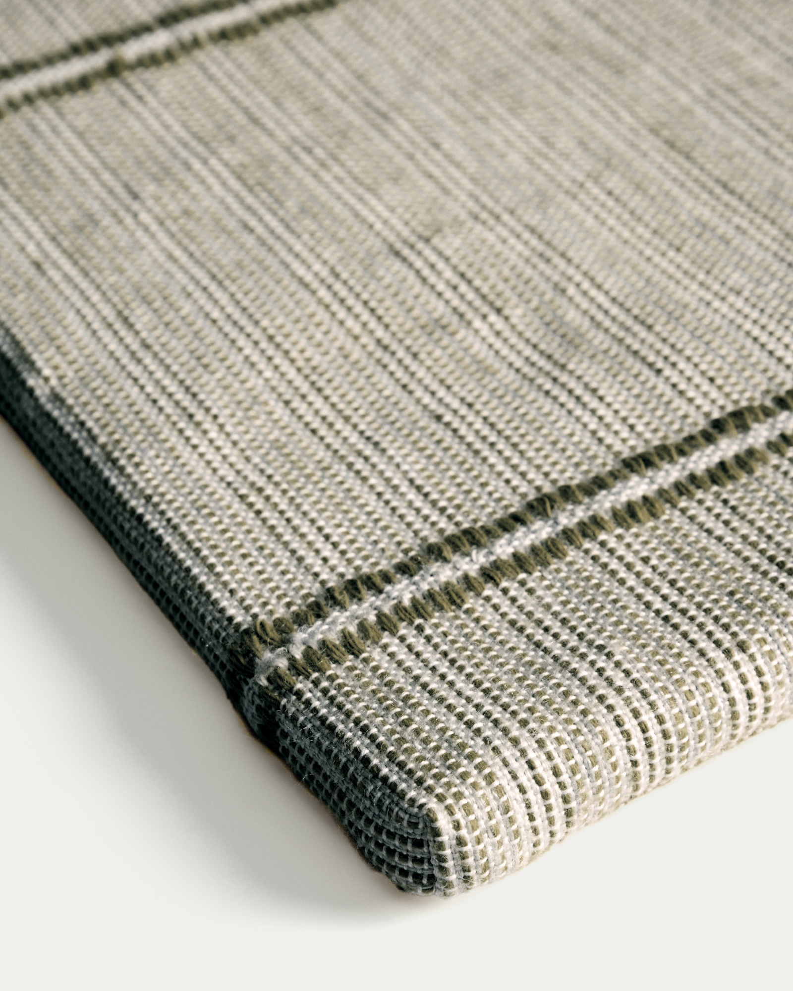 Подушка для стула Drati зеленого цвета, 100% ПЭТ, 40 x 40 см La Forma 481435