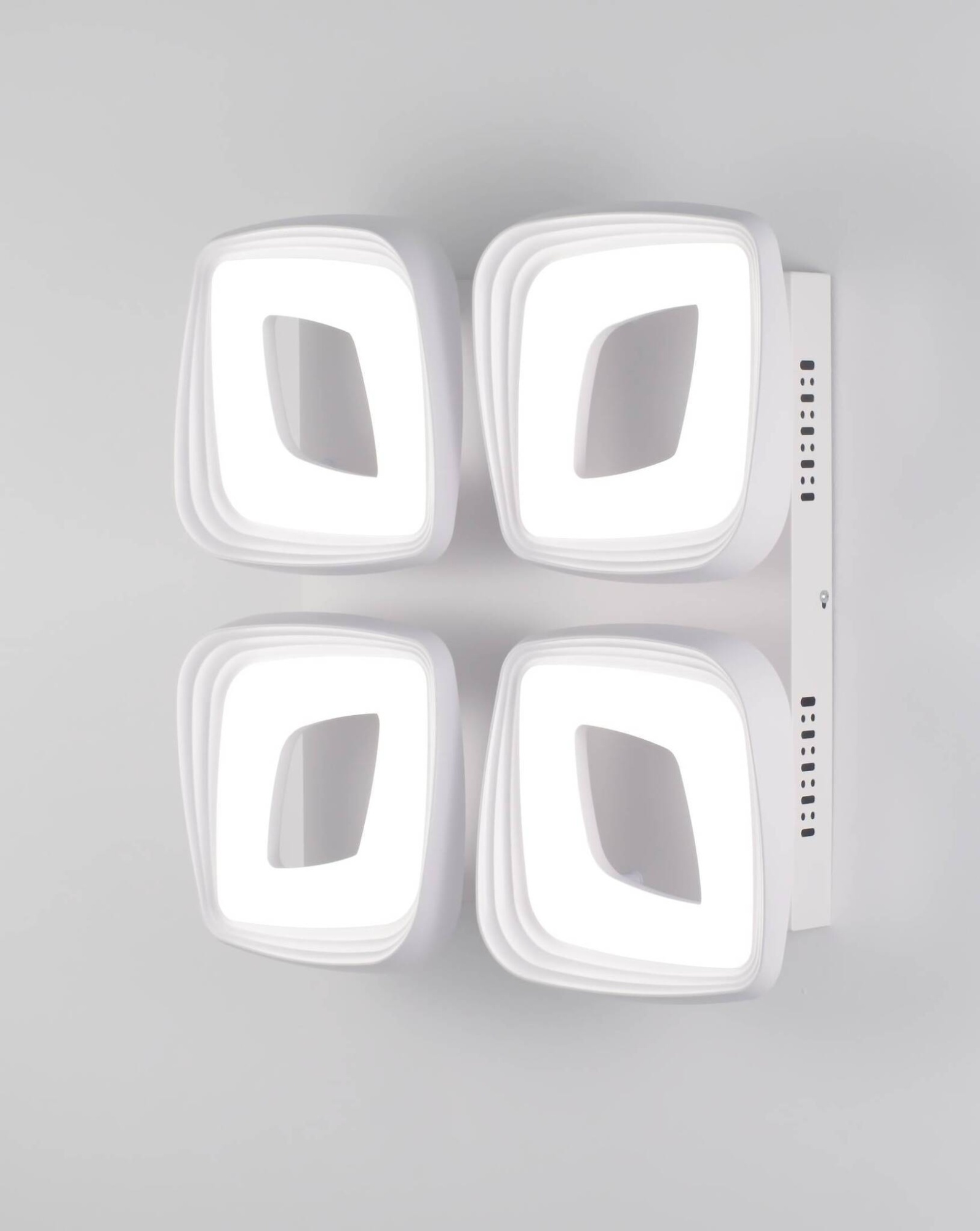 Светодиодная потолочная люстра с пультом Moderli V2872-CL Alfi LED 96W