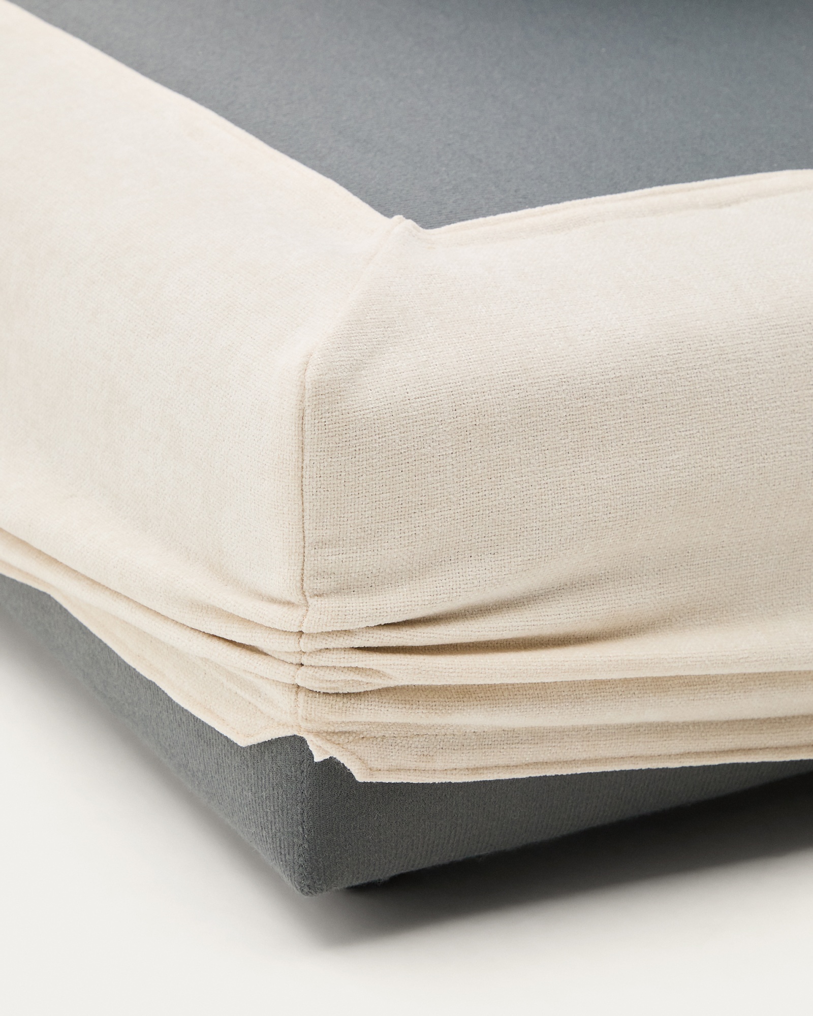 Чехол на подставку для ног из синели Alea 90 x 90 см La Forma (ex Julia Grup)