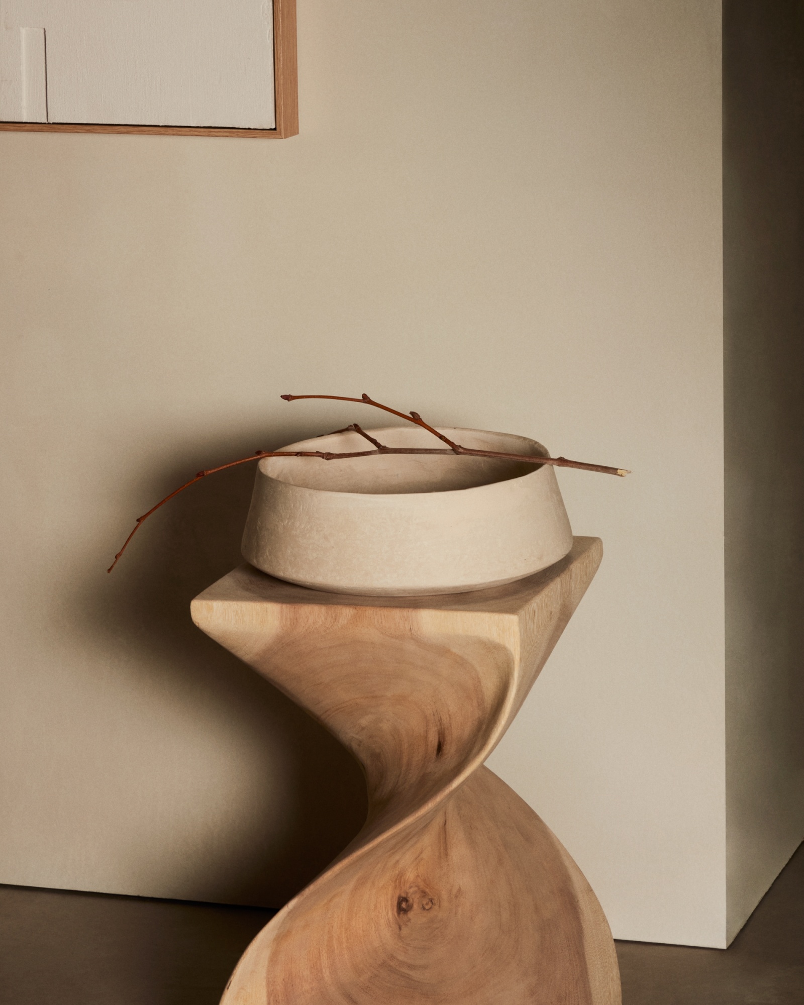 Приставной столик Hakon из массива альбиции La Forma (ex Julia Grup)