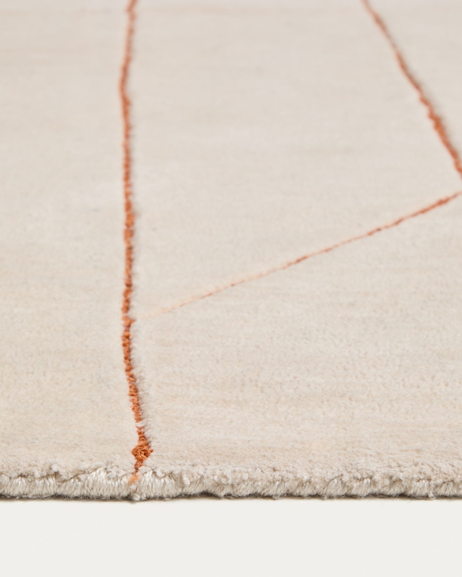 Ковер Delide из синтетического волокна цвета экрю с оранжевым графическим рисунком, 160 x 230 см La Forma 481215