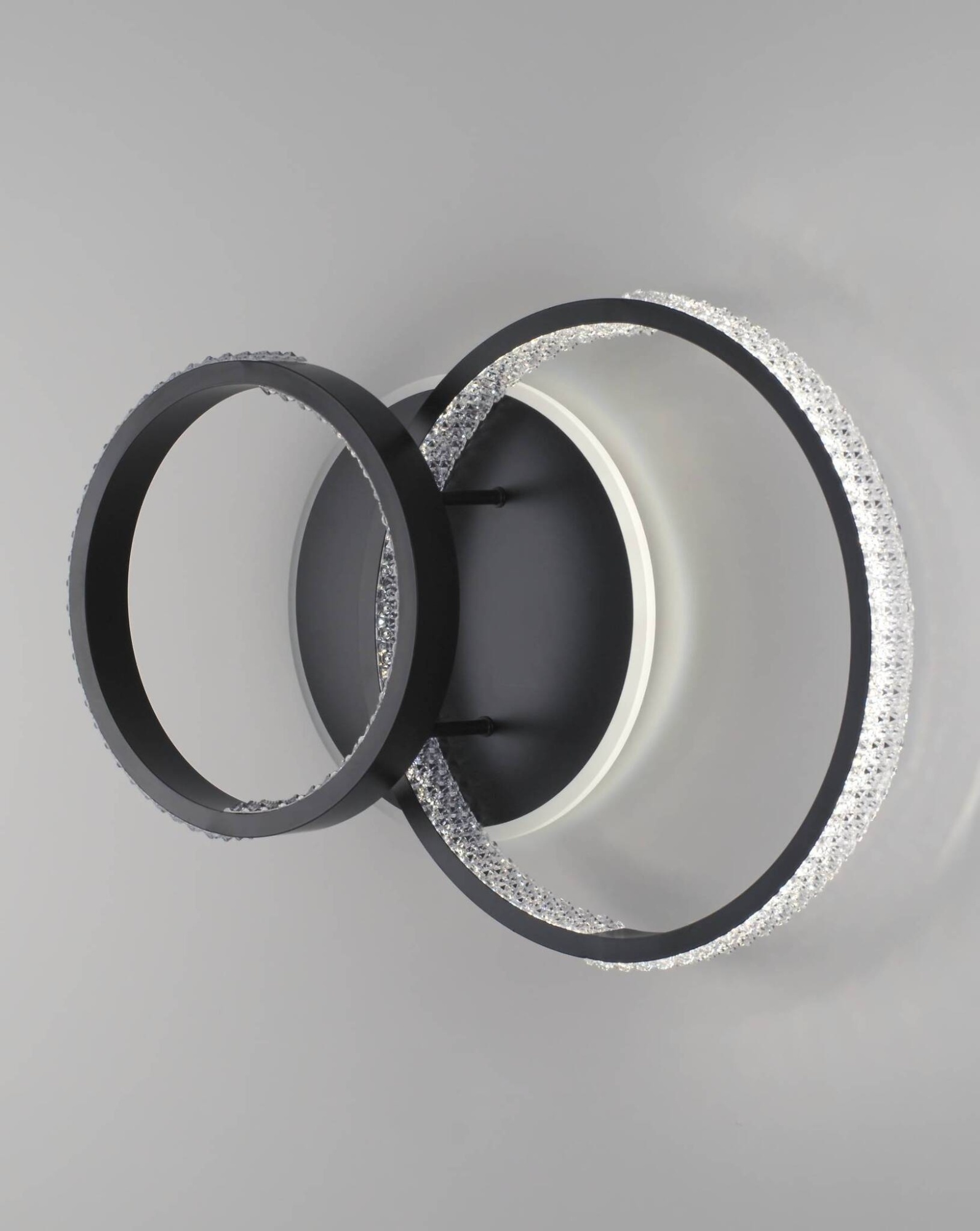 Светодиодная потолочная люстра с пультом Moderli V2891-CL Novas LED 120W