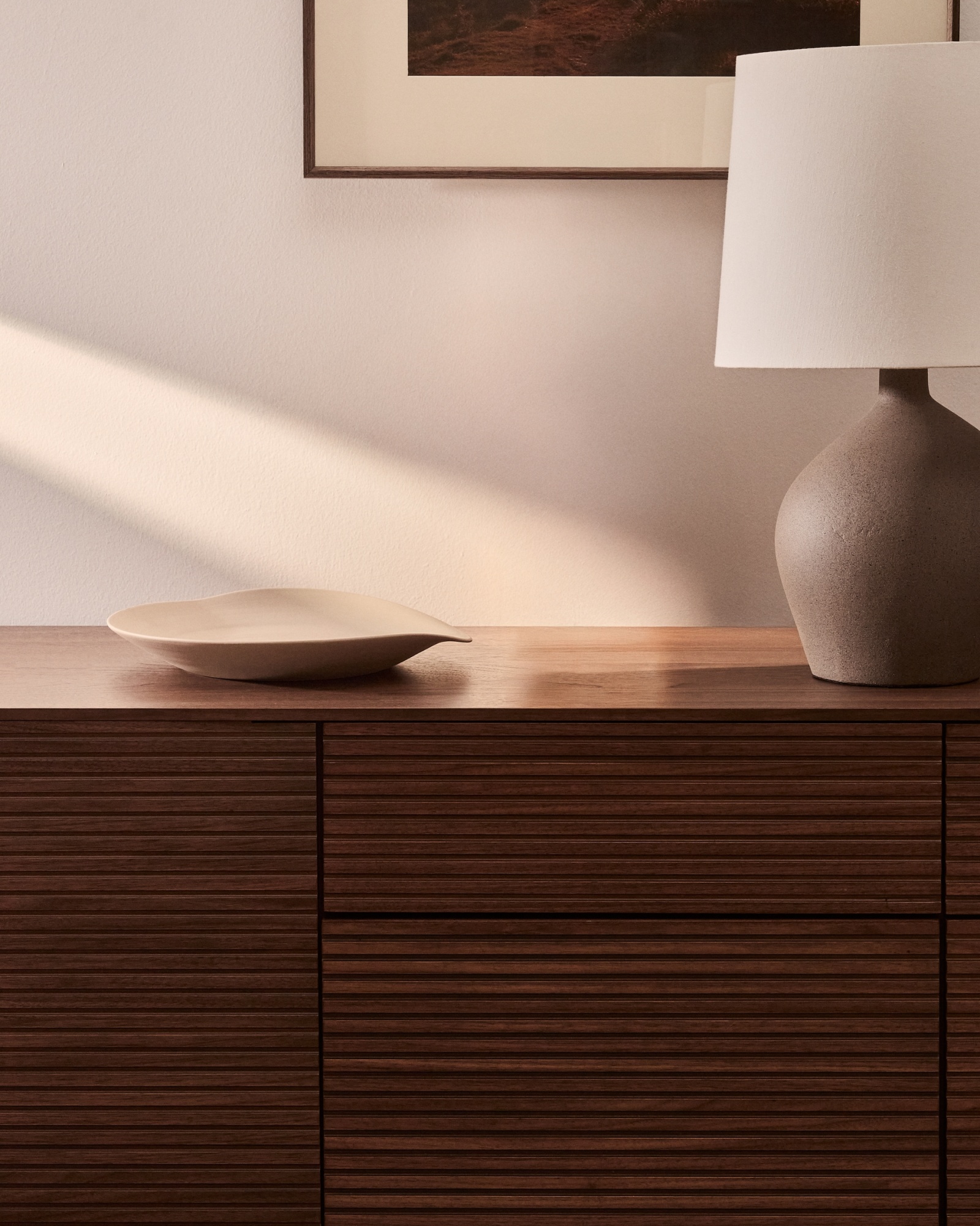 Керамический поднос Ebenor бежевого цвета Ø 30 см La Forma (ex Julia Grup)