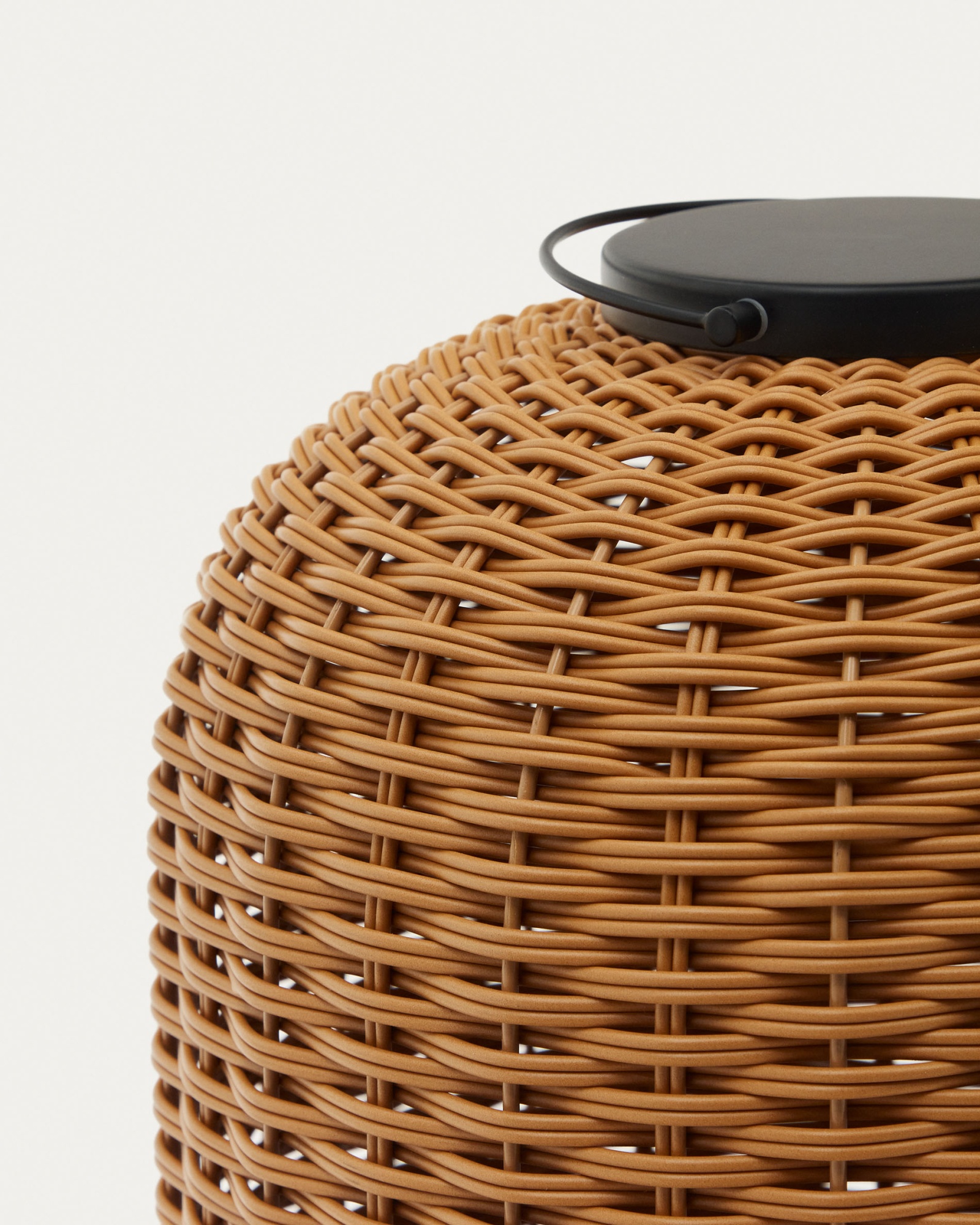 Saranella Большая переносная настольная лампа из коричневого искусственного ротанга La Forma (ex Julia Grup)