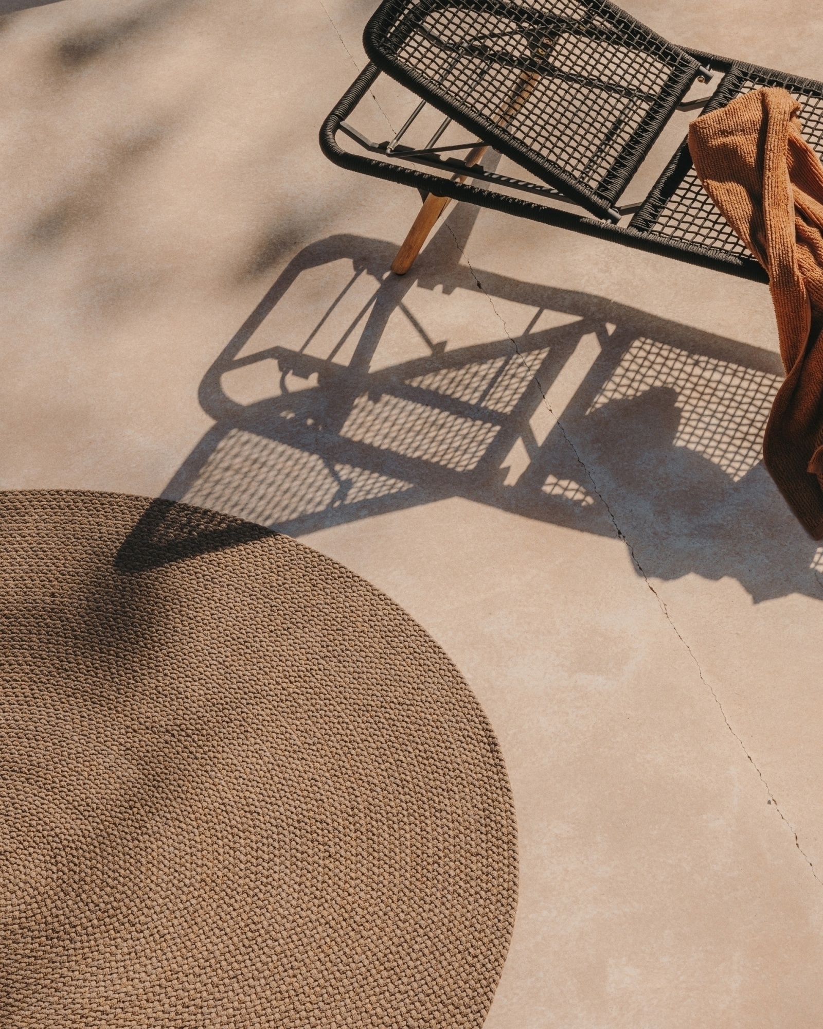 Despas Ковер бежевый круглый из синтетических волокон La Forma (ex Julia Grup)