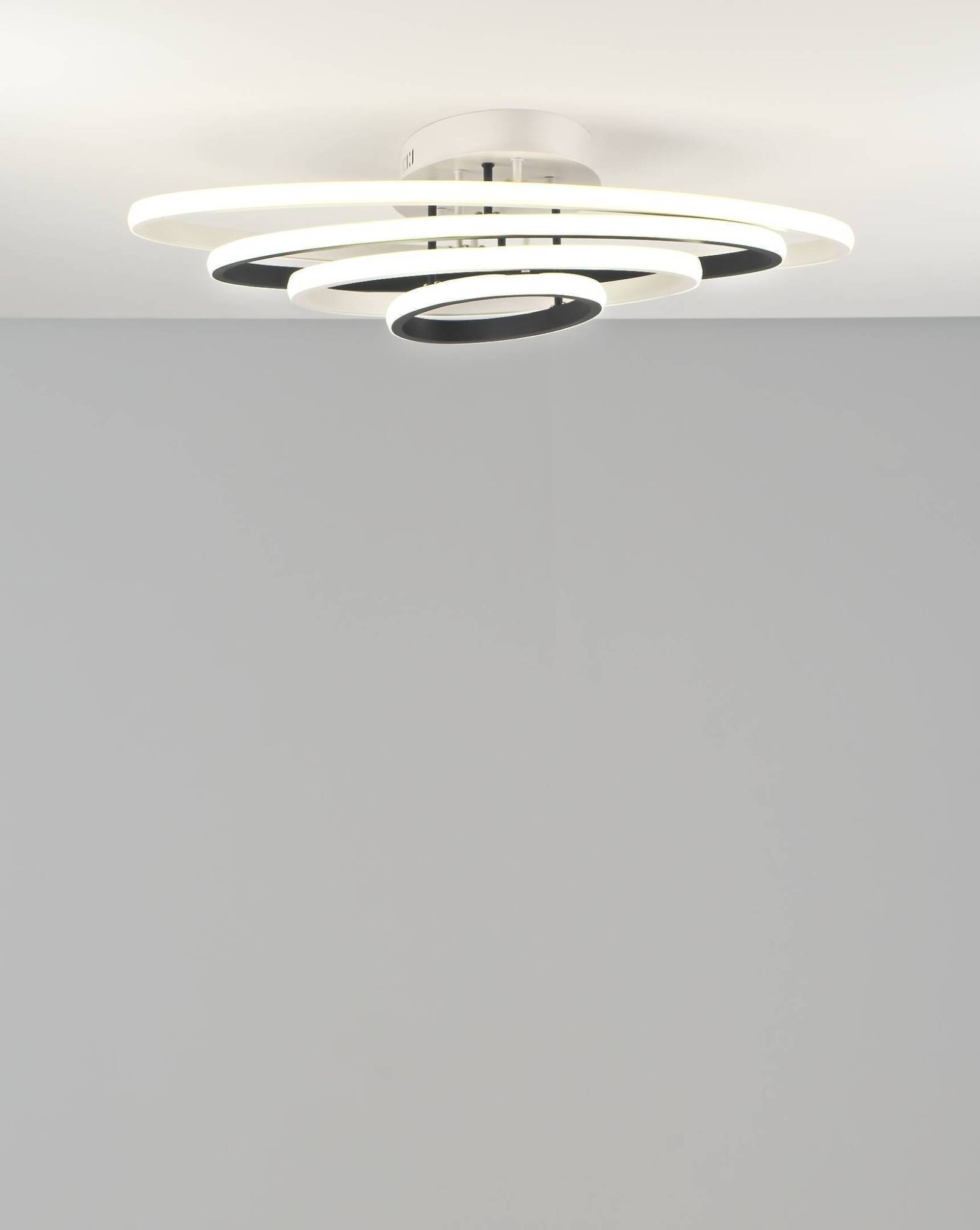 Светодиодная потолочная люстра с пультом Moderli V2721-CL Odisey LED 168W