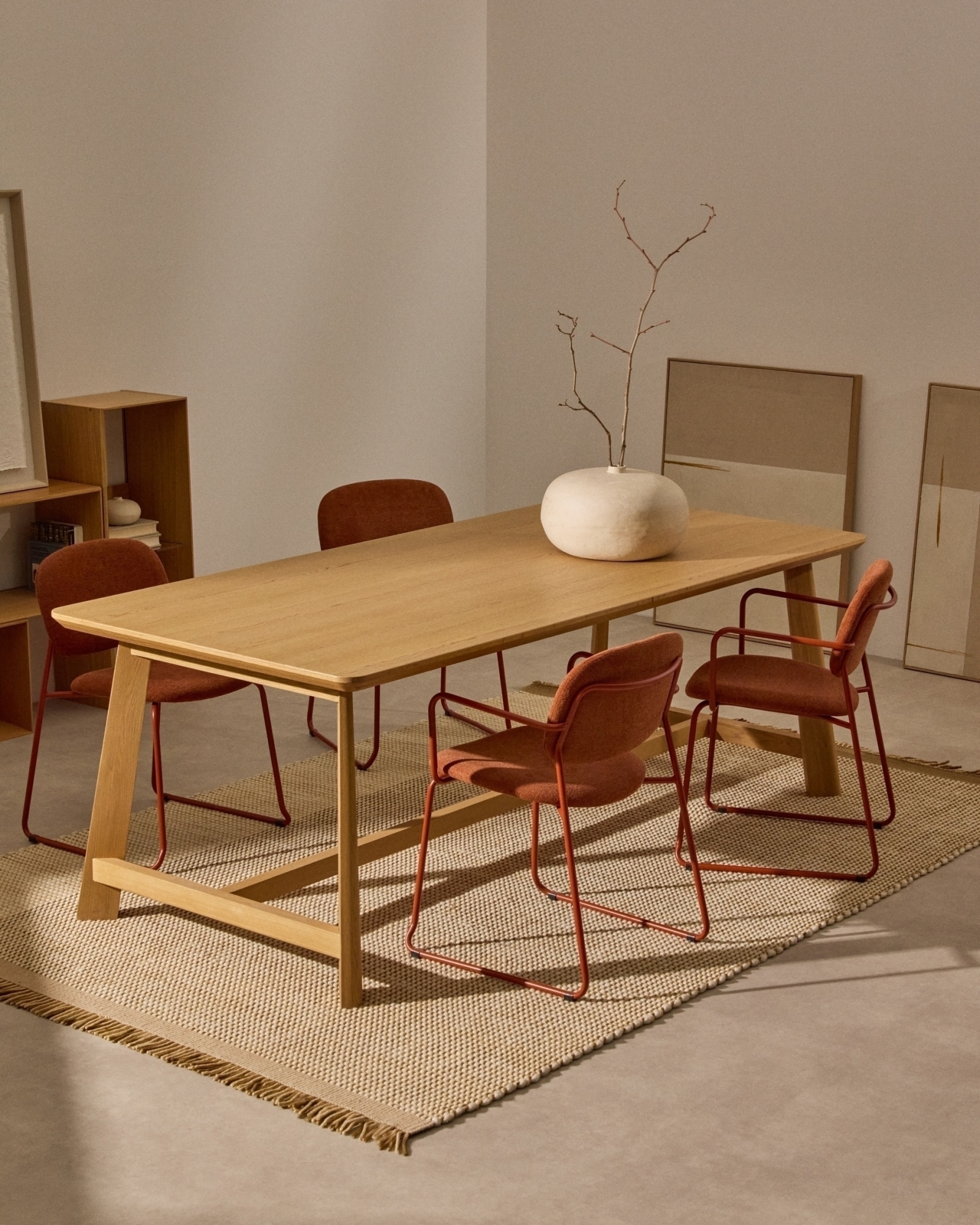 Стол Idun из шпона и массива дуба с натуральной отделкой 200x100см La Forma (ex Julia Grup)