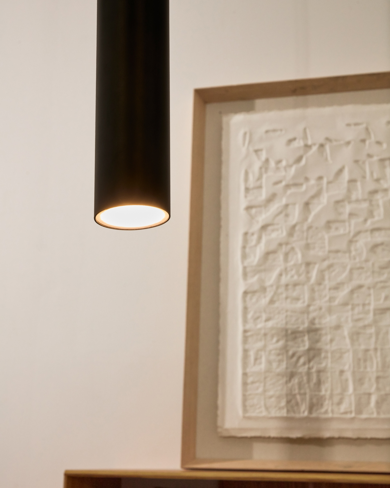 Подвесной светильник Andia из алюминия с черной отделкой La Forma (ex Julia Grup)