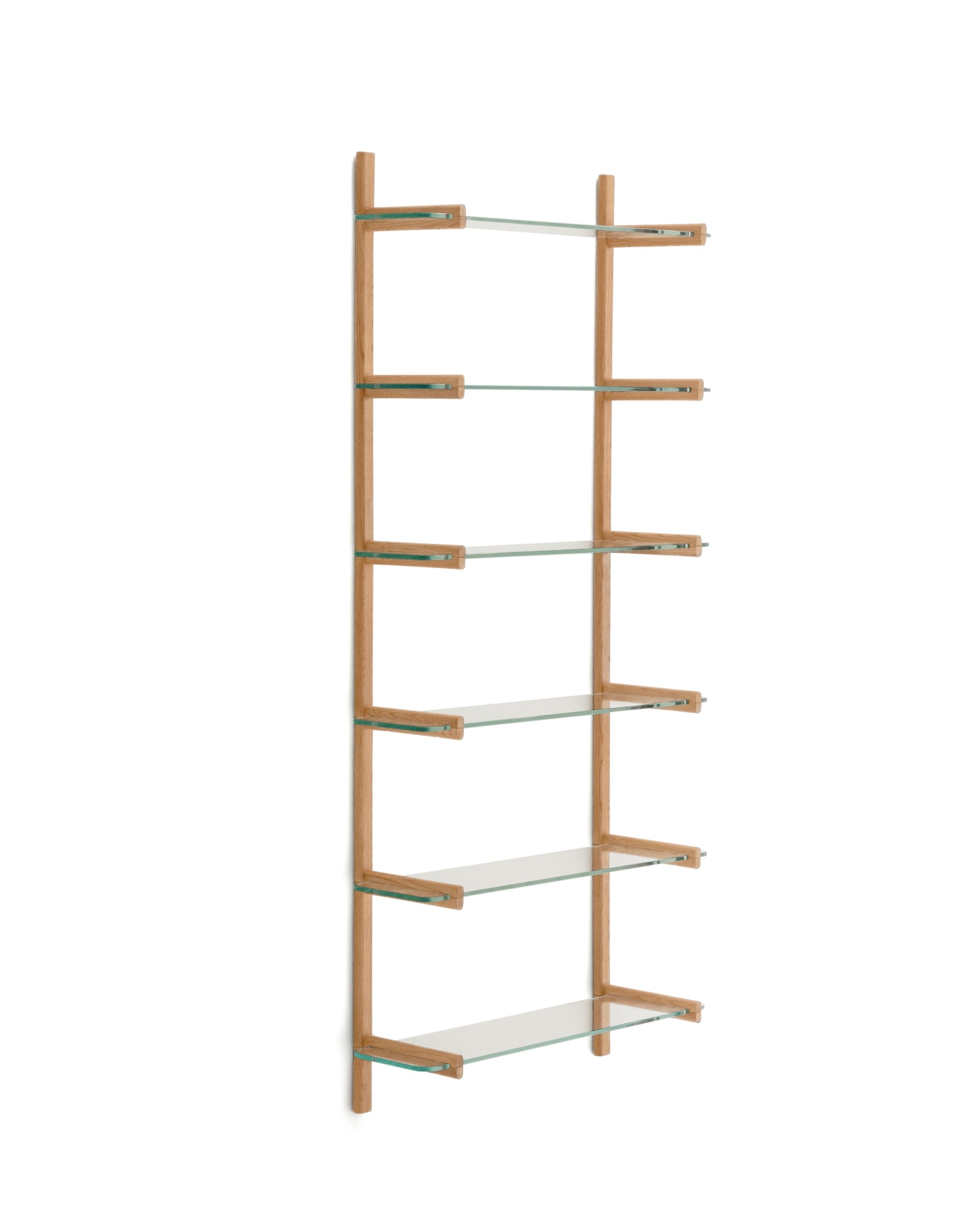 Модульный стеллаж Sitra из массива дуба с 6 стеклянными полками La Forma (ex Julia Grup)