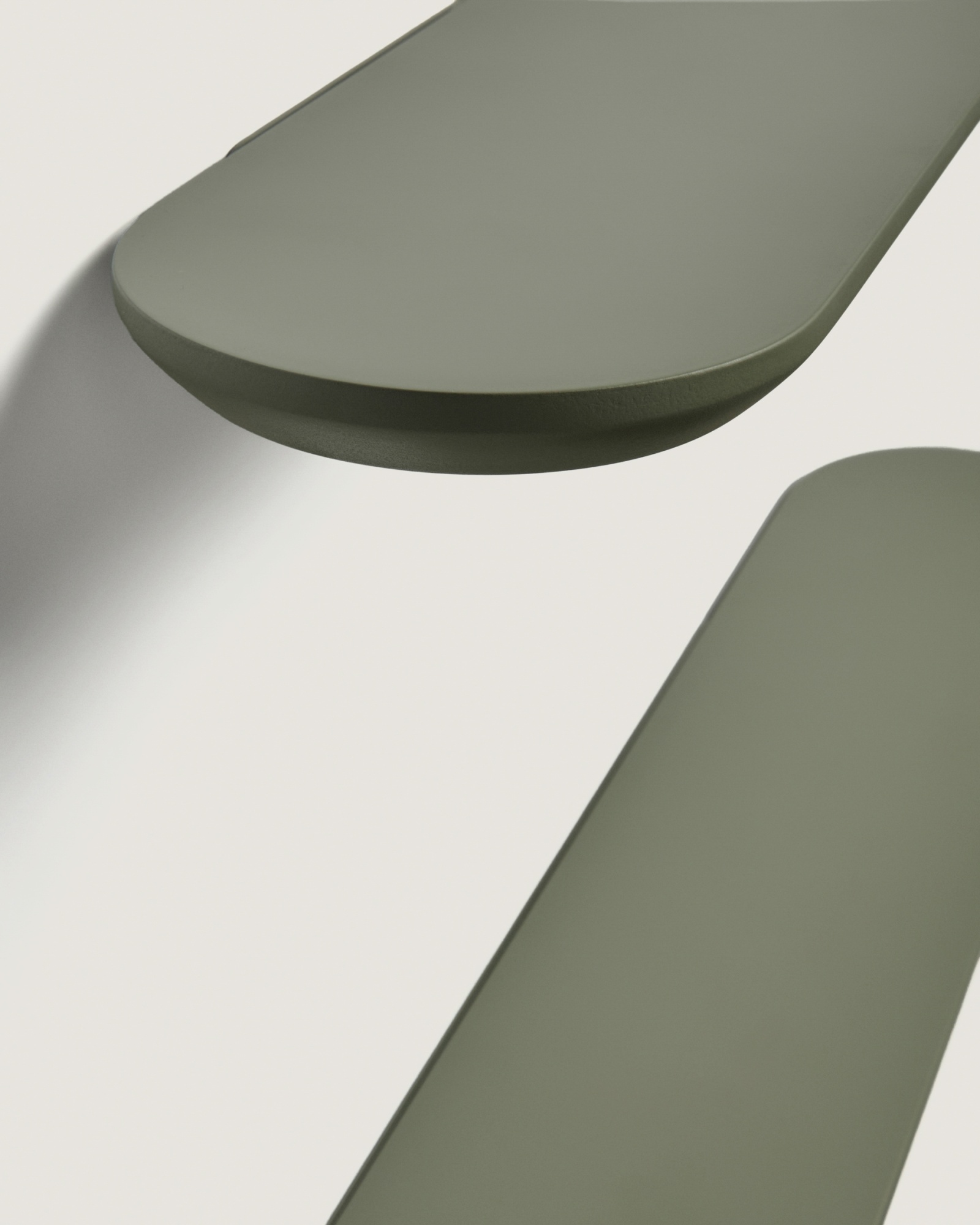 Комплект из 2 полок Arely из МДФ с зеленым лаковым покрытием, 35 см/55 см La Forma (ex Julia Grup)